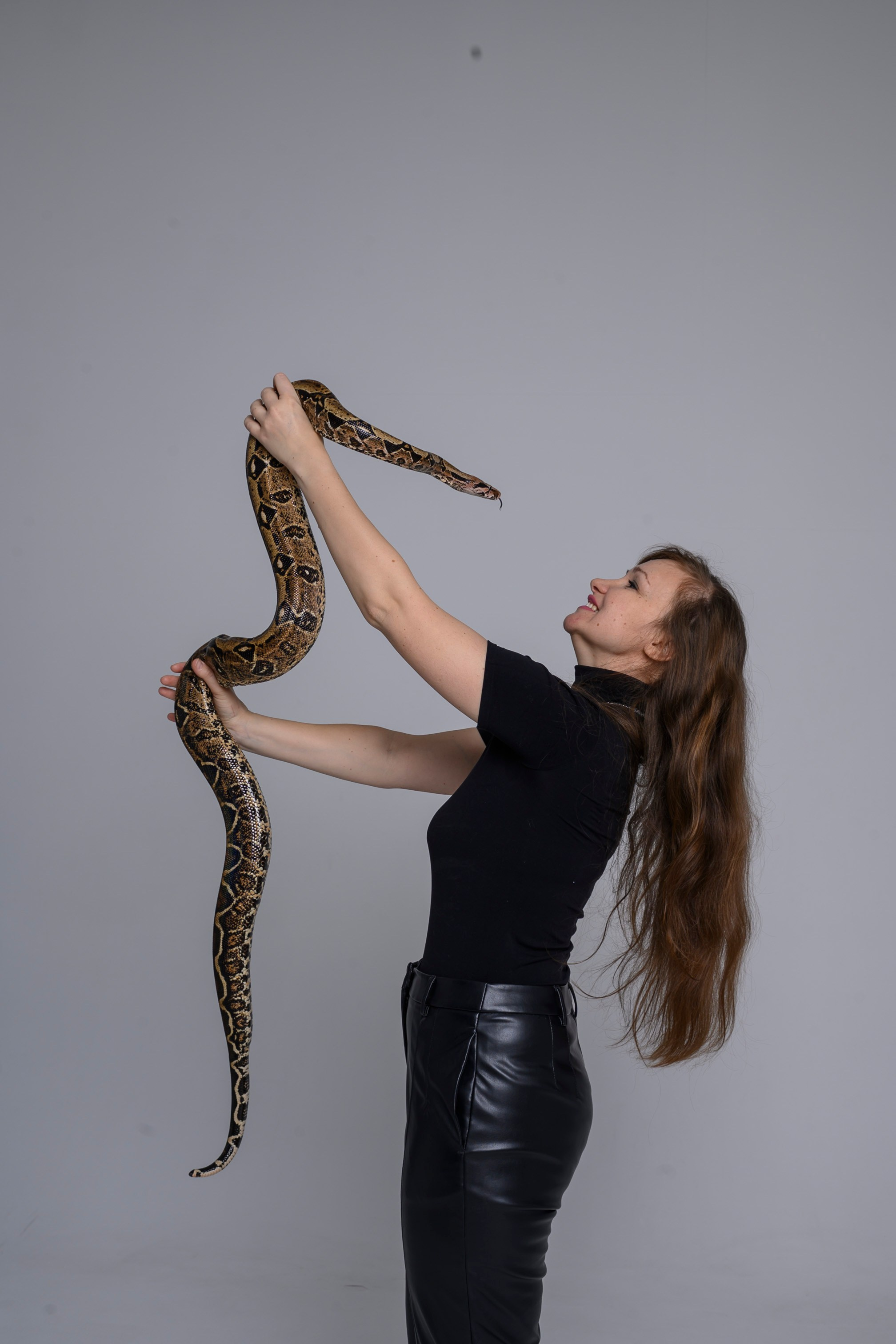 СЬЕМКА СО ЗМЕЕЙ. Семейный фотограф Екатеринбург Лора Мур