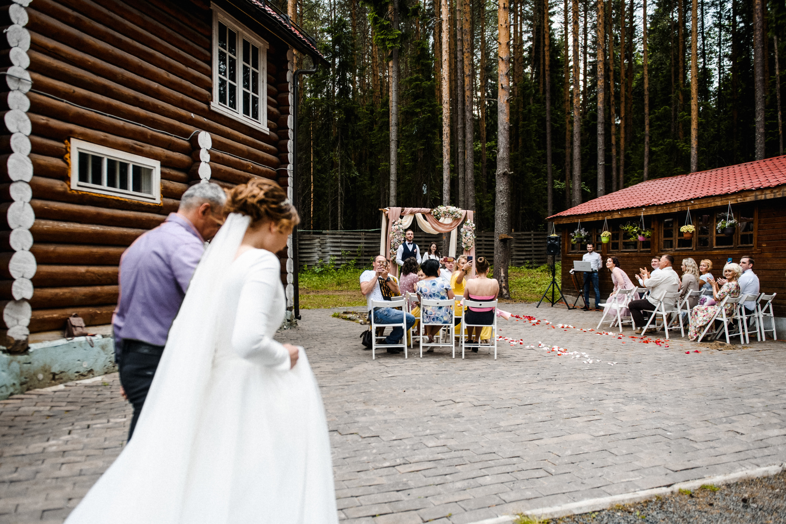 10 тысяч километров. Свадебный и портретный фотограф Пётр Ладанов