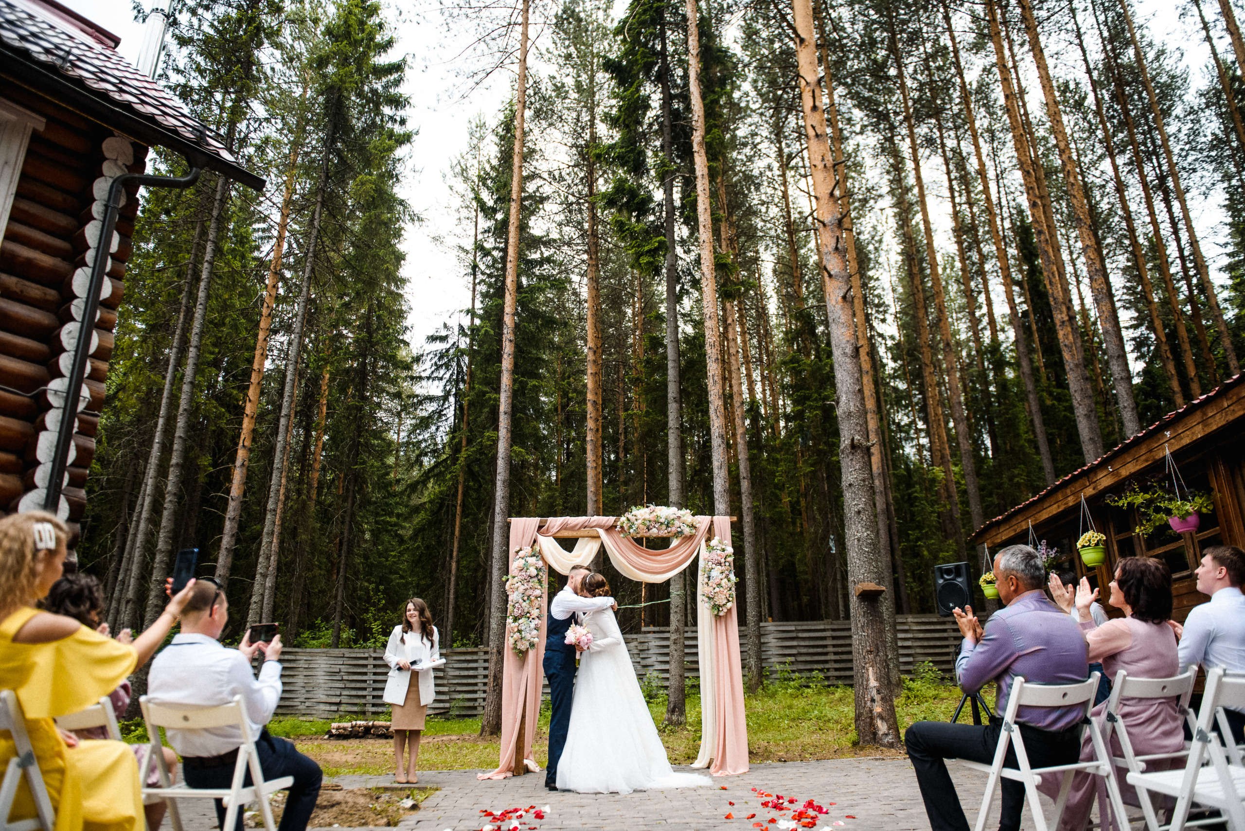 10 тысяч километров. Свадебный и портретный фотограф Пётр Ладанов