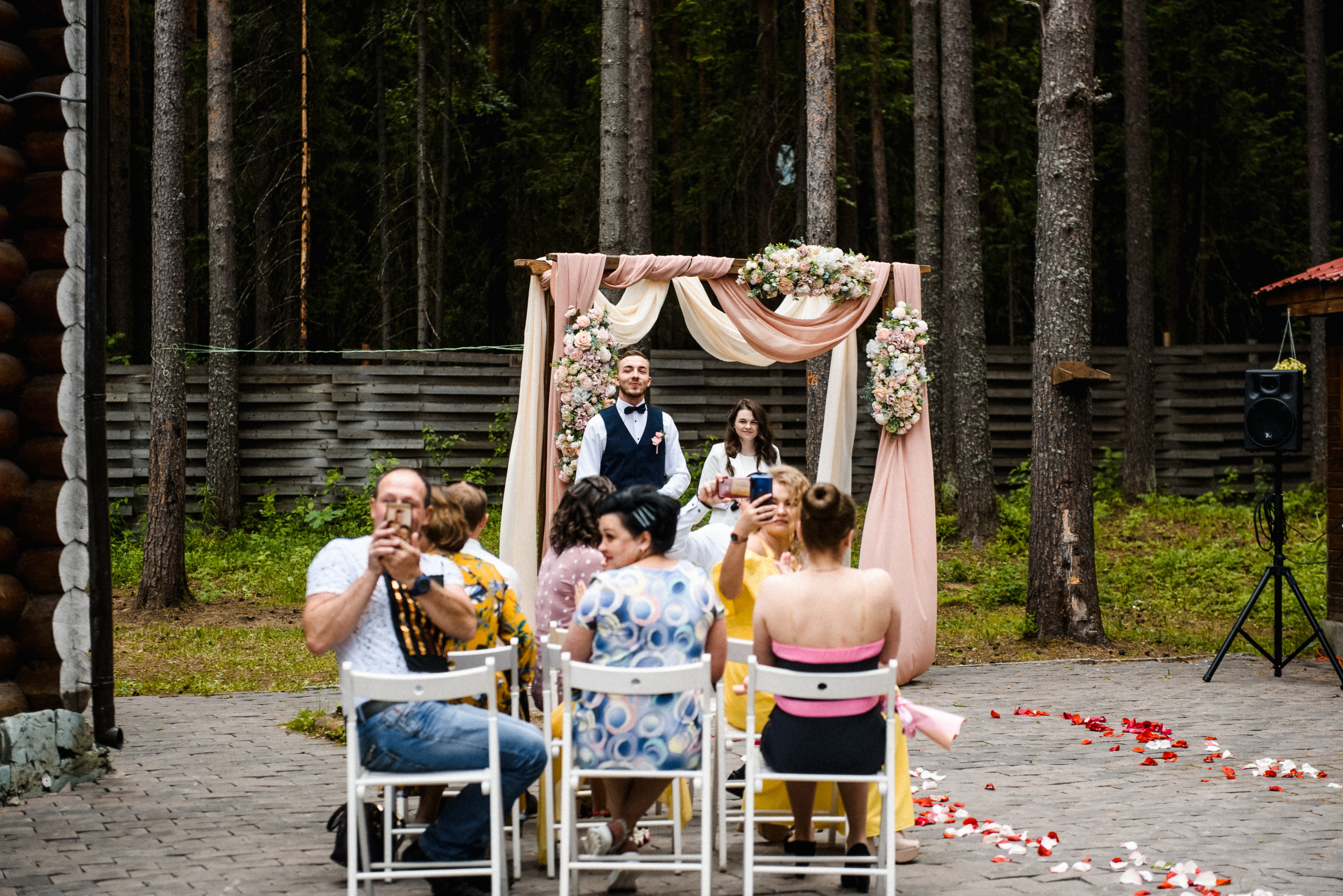 10 тысяч километров. Свадебный и портретный фотограф Пётр Ладанов
