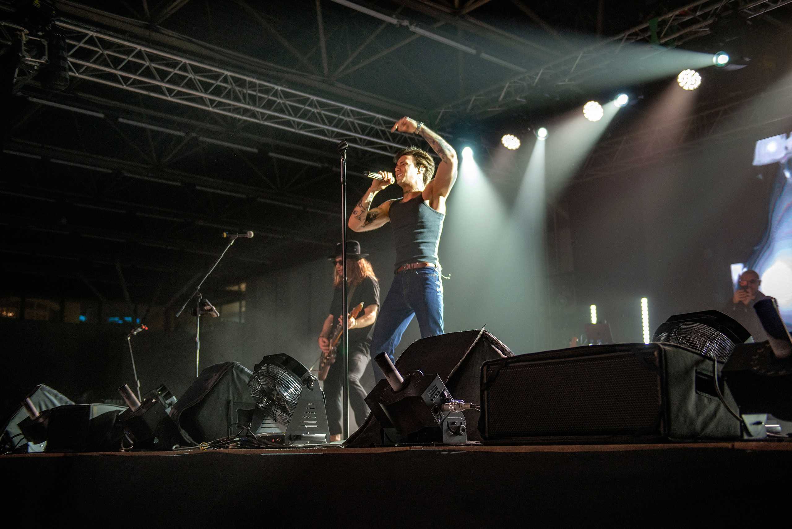 Концерт Хolidayboy. Школьный, фэшн фотограф в Тюмени и в России Ирина Королева