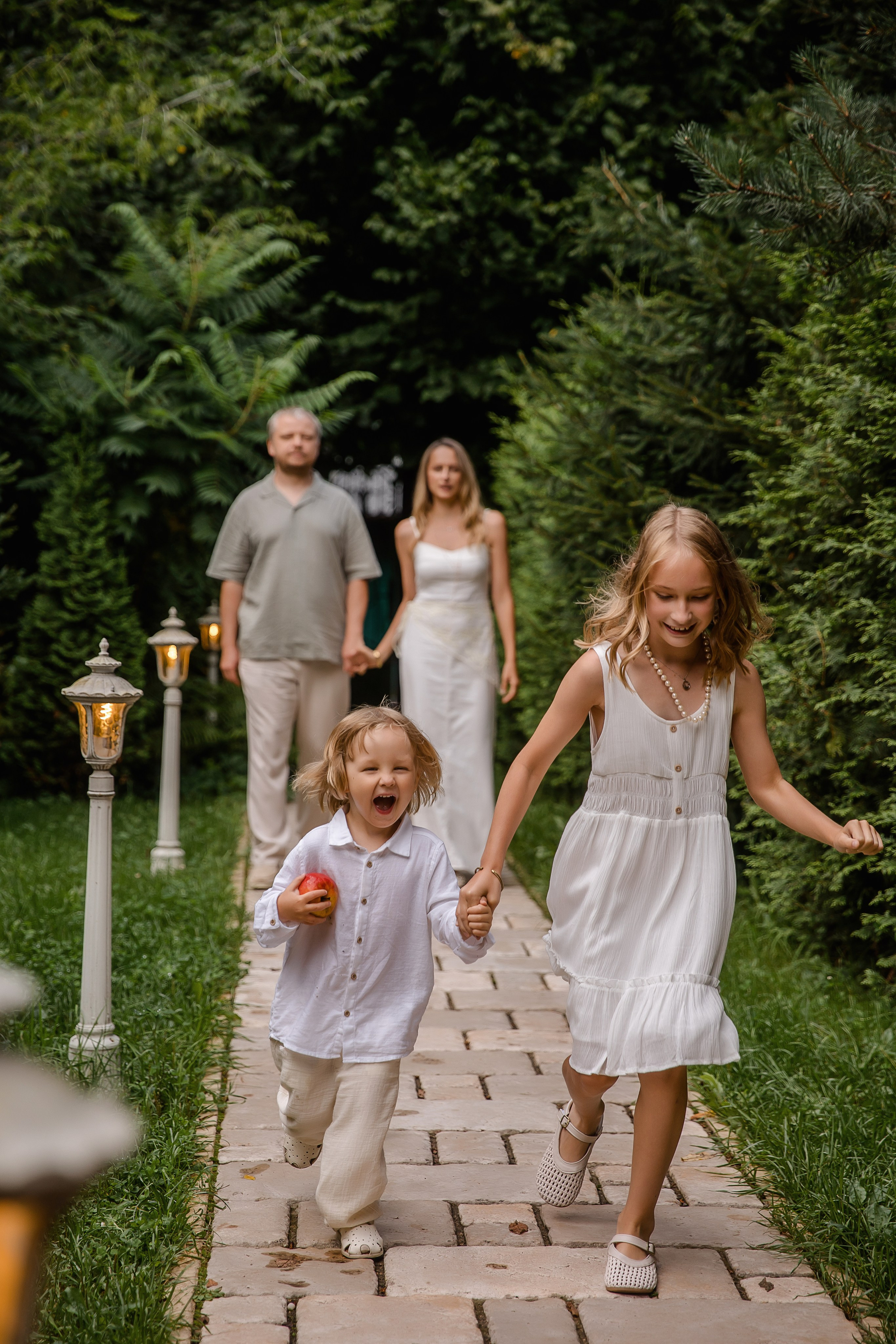 Итальянская дача в Подмосковье или в гостях у бабушки. Семейный и детский фотограф в Москве Вера Ускова