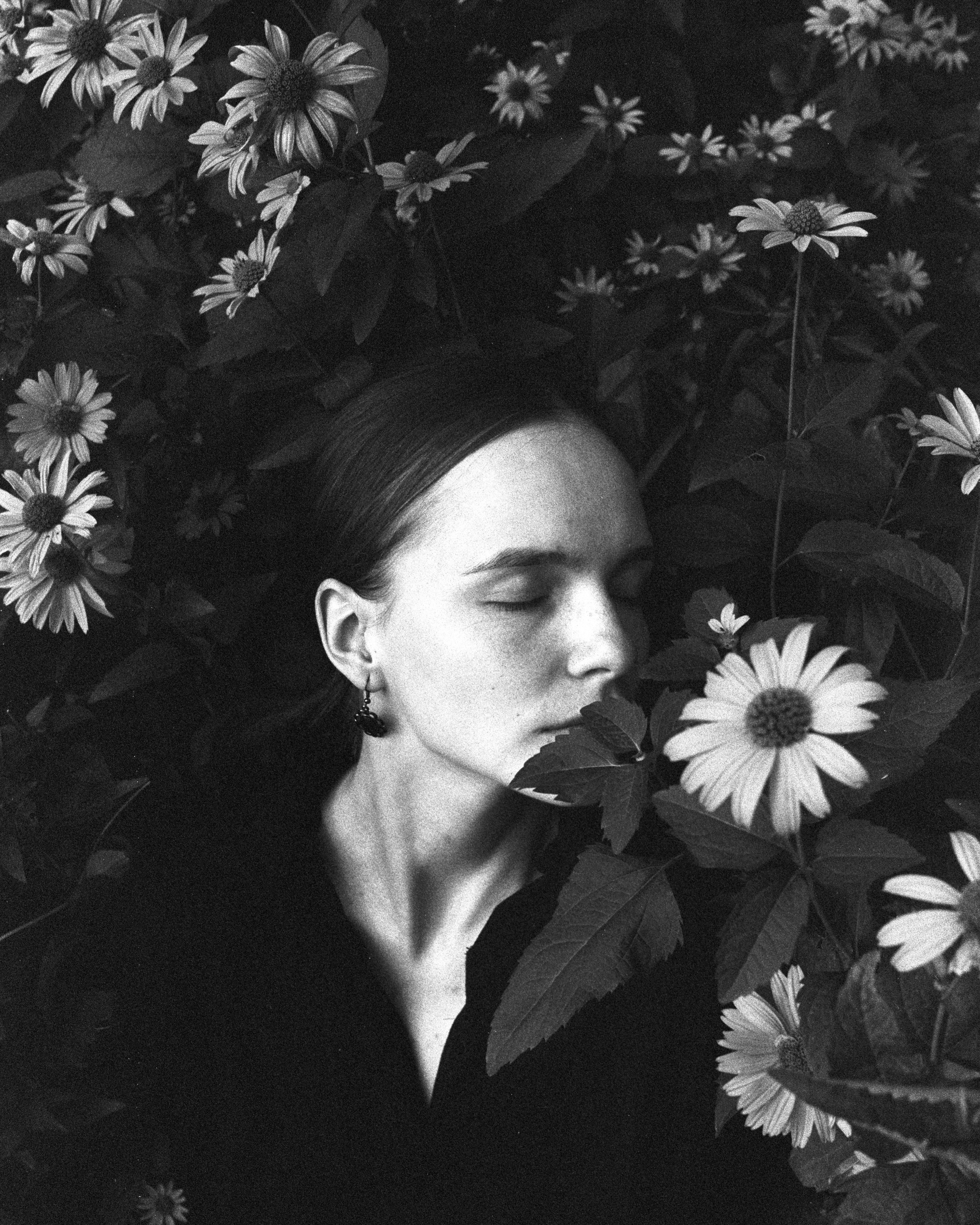 Авторские портреты на пленку. Портретный фотограф Минск Портнов Павел