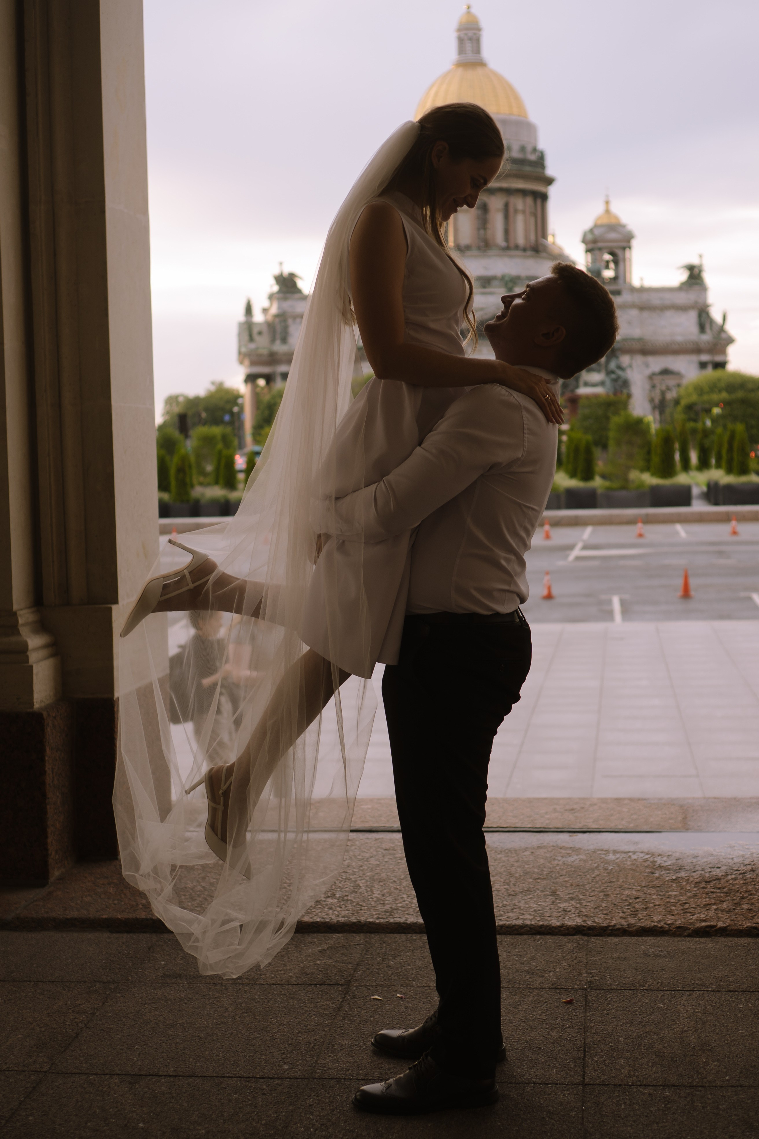 СВАДЕБНАЯ СЬЕМКА С ИСАКИЕВСКИМ СОБОРОМ, АСТОРИЯ И ЗАКОНОДАТЕЛЬНОЕ СОБРАНИЕ. Профессиональный фотограф, Санкт-Петербург — Виктория Богомолова