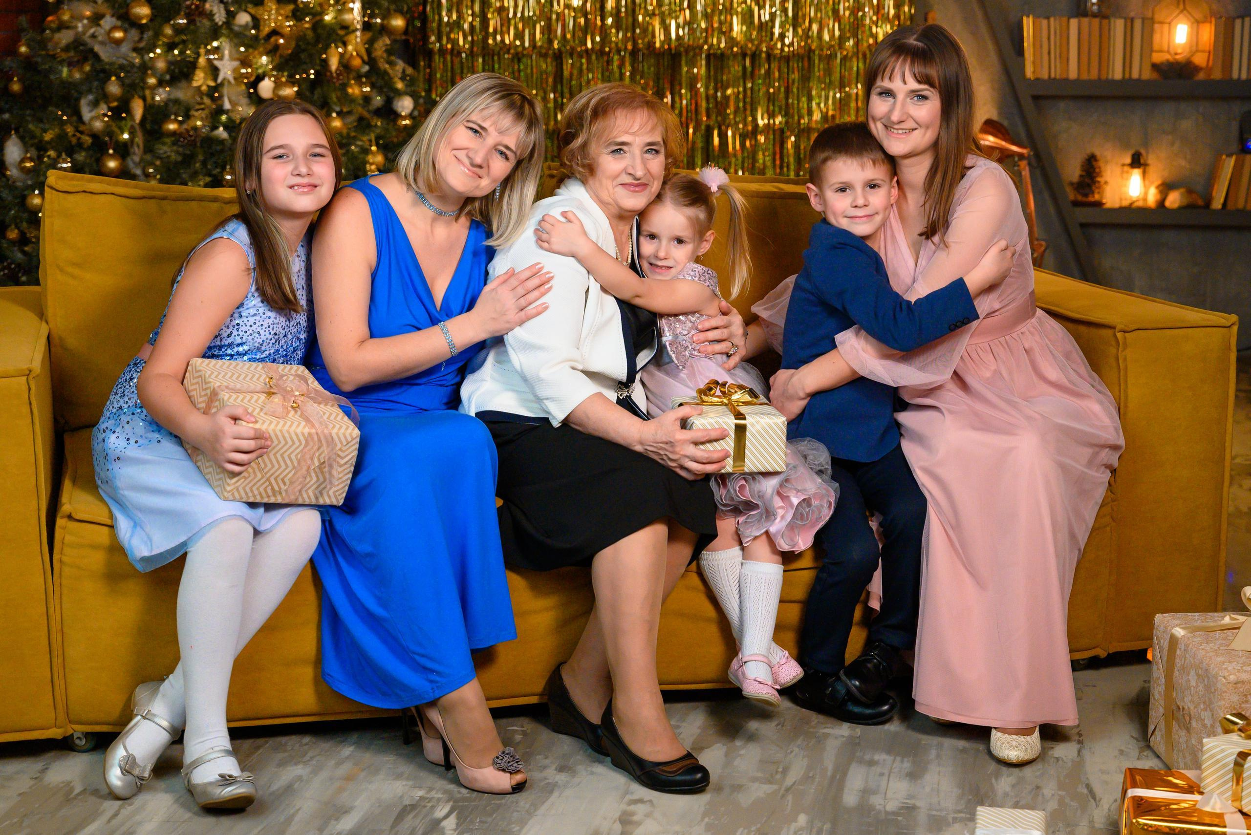 Отзывы о выпускных альбомах Ирины Григорьевой. Выпускные альбомы в Туле и Тульской области для школ и детских садов