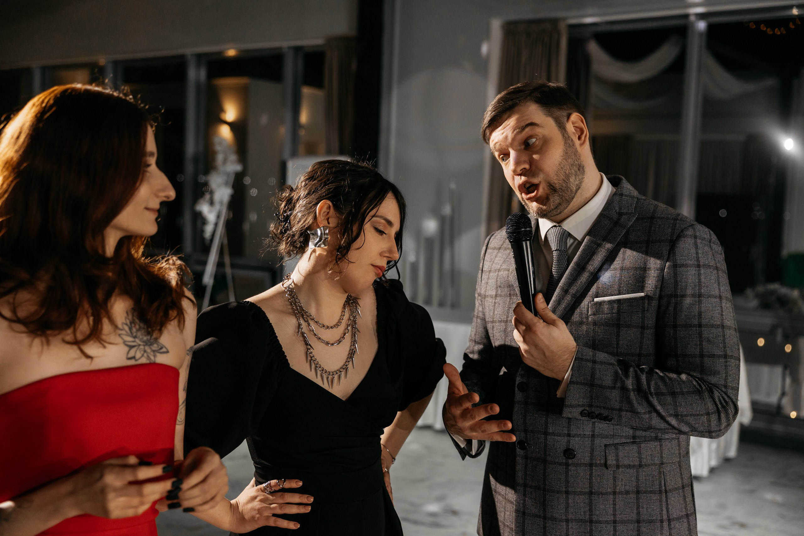 Свадебная фотосессия банкета. Свадебный и Семейный Фотограф в Гатчине и Санкт-Петербурге Виктория