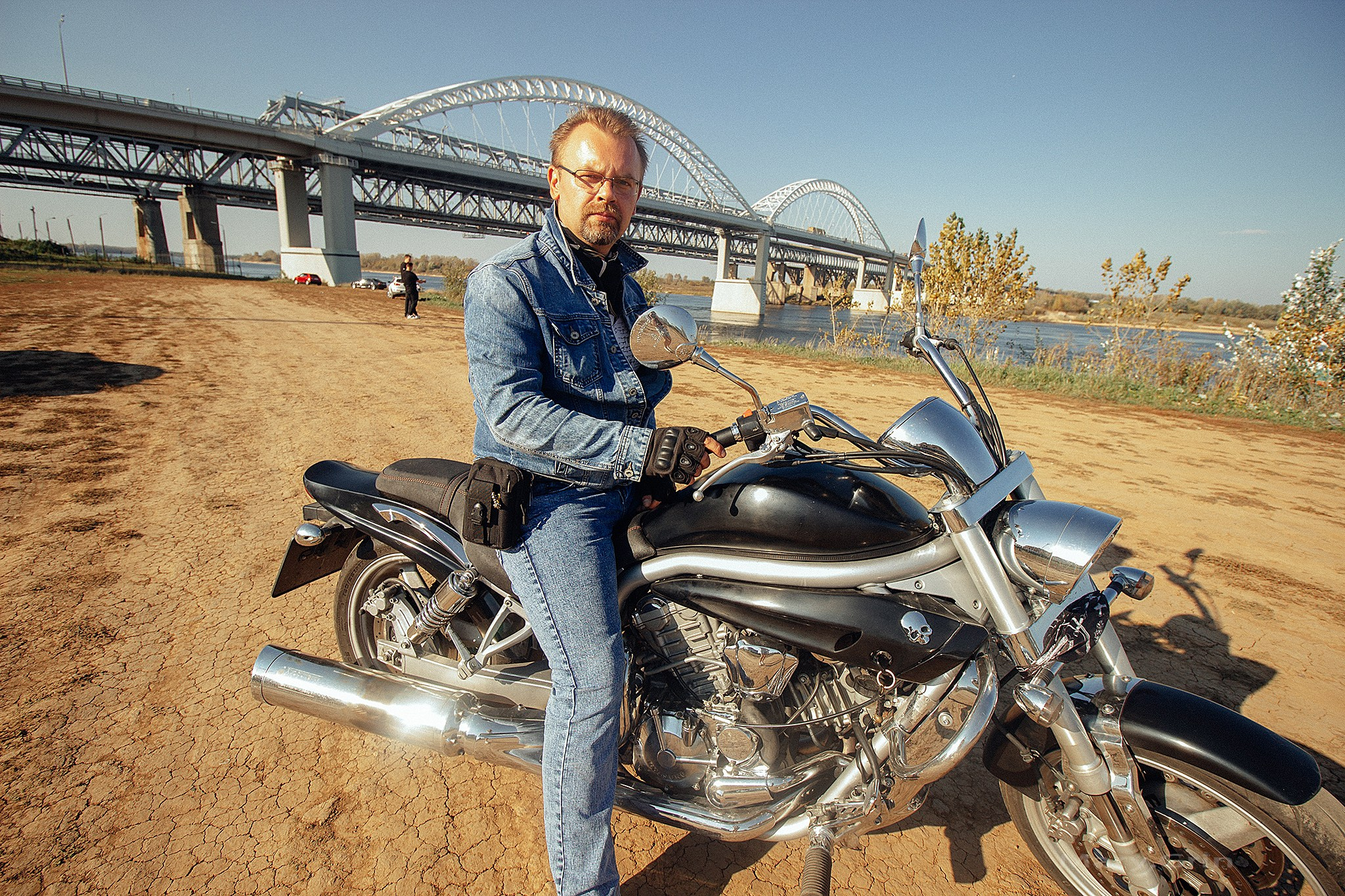 Дмитрий с мотоциклом. Детский и семейный фотограф, фотограф мероприятий Нижний Новгород