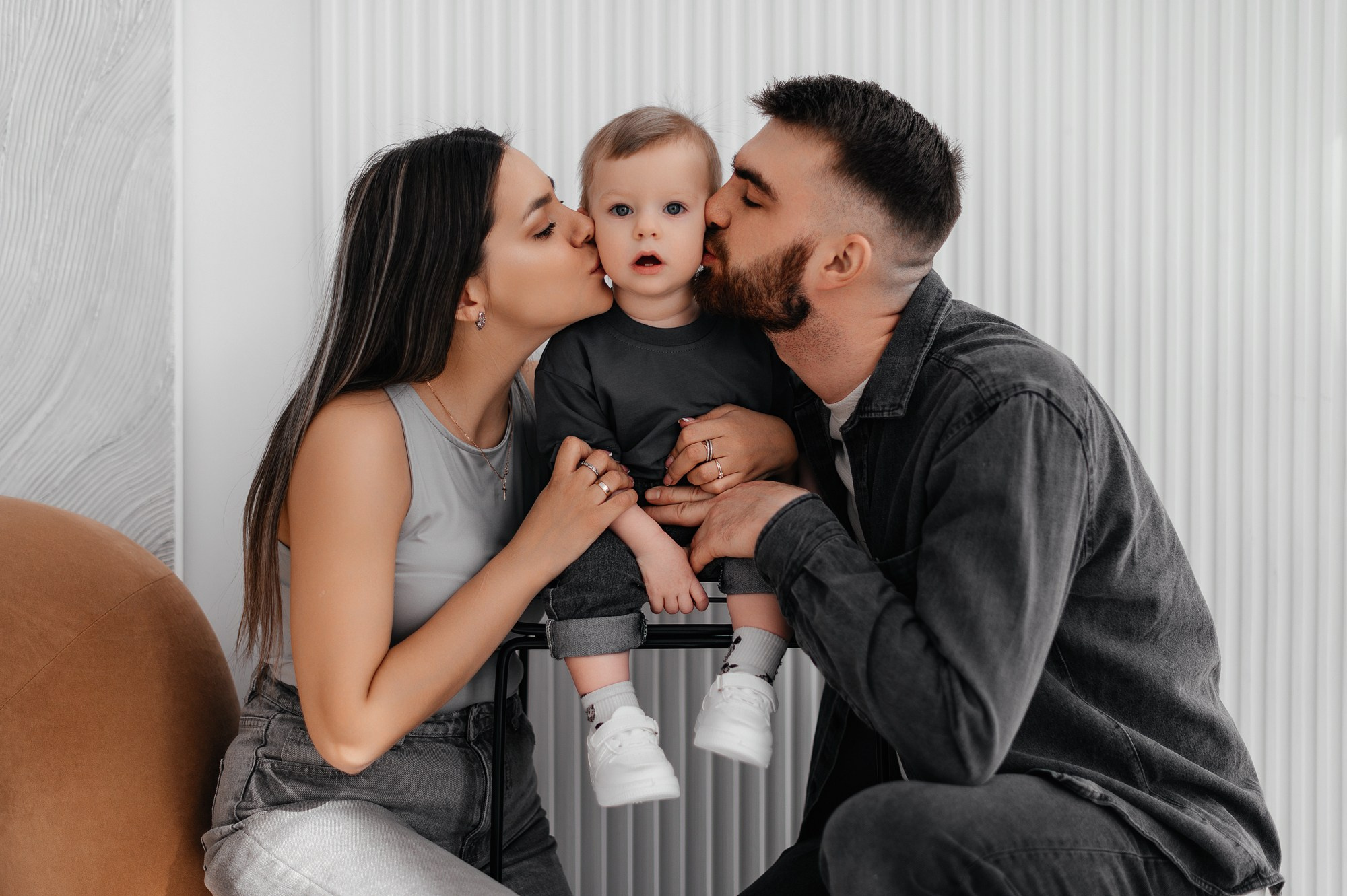 Семейная фотосессия в фотостудии. Свадебный и индивидуальный фотограф Никита Роут | Москва