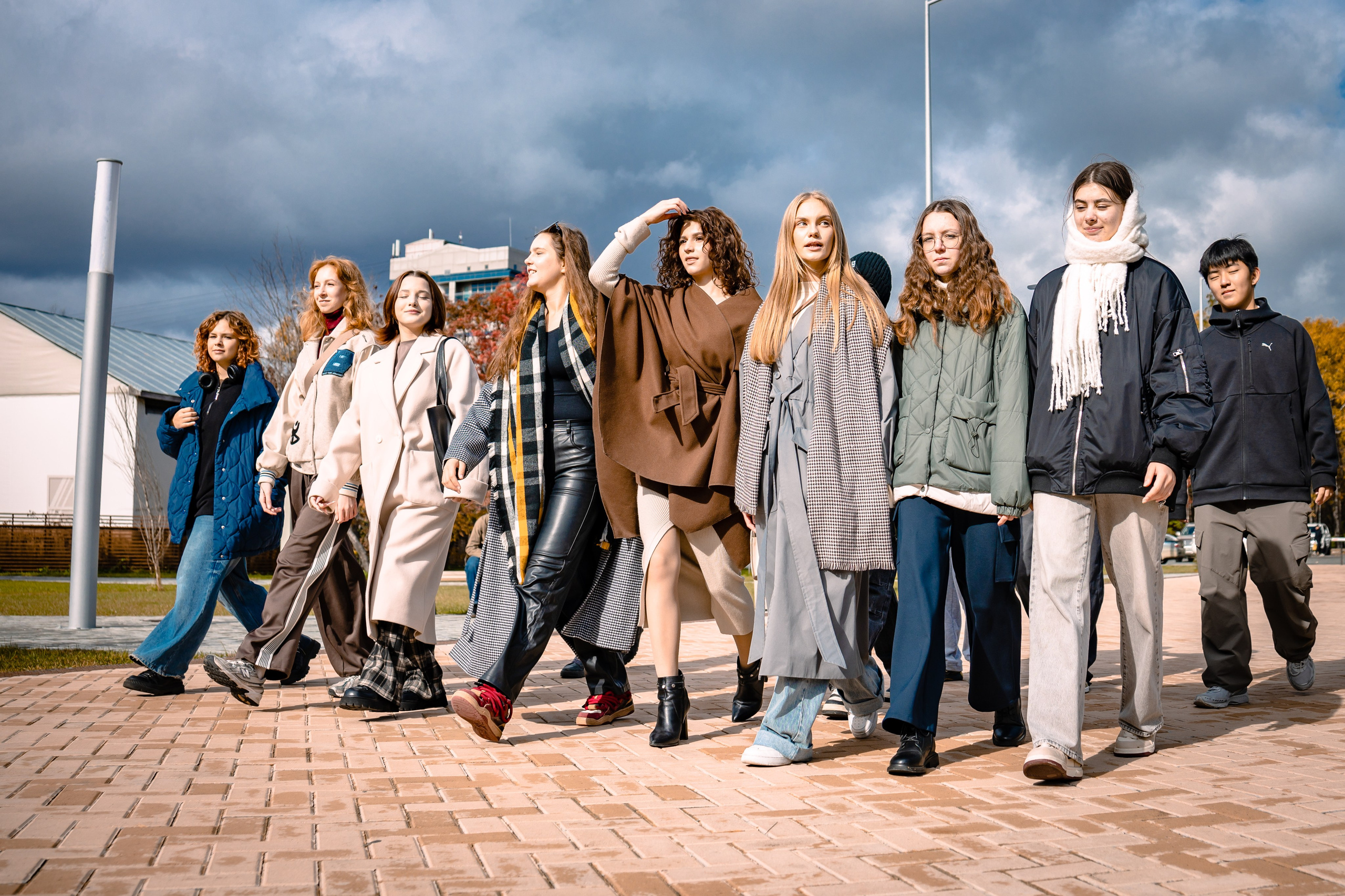 9Б фотопрогулка. Фотограф. г. Южно-Сахалинск. Олег Толстов