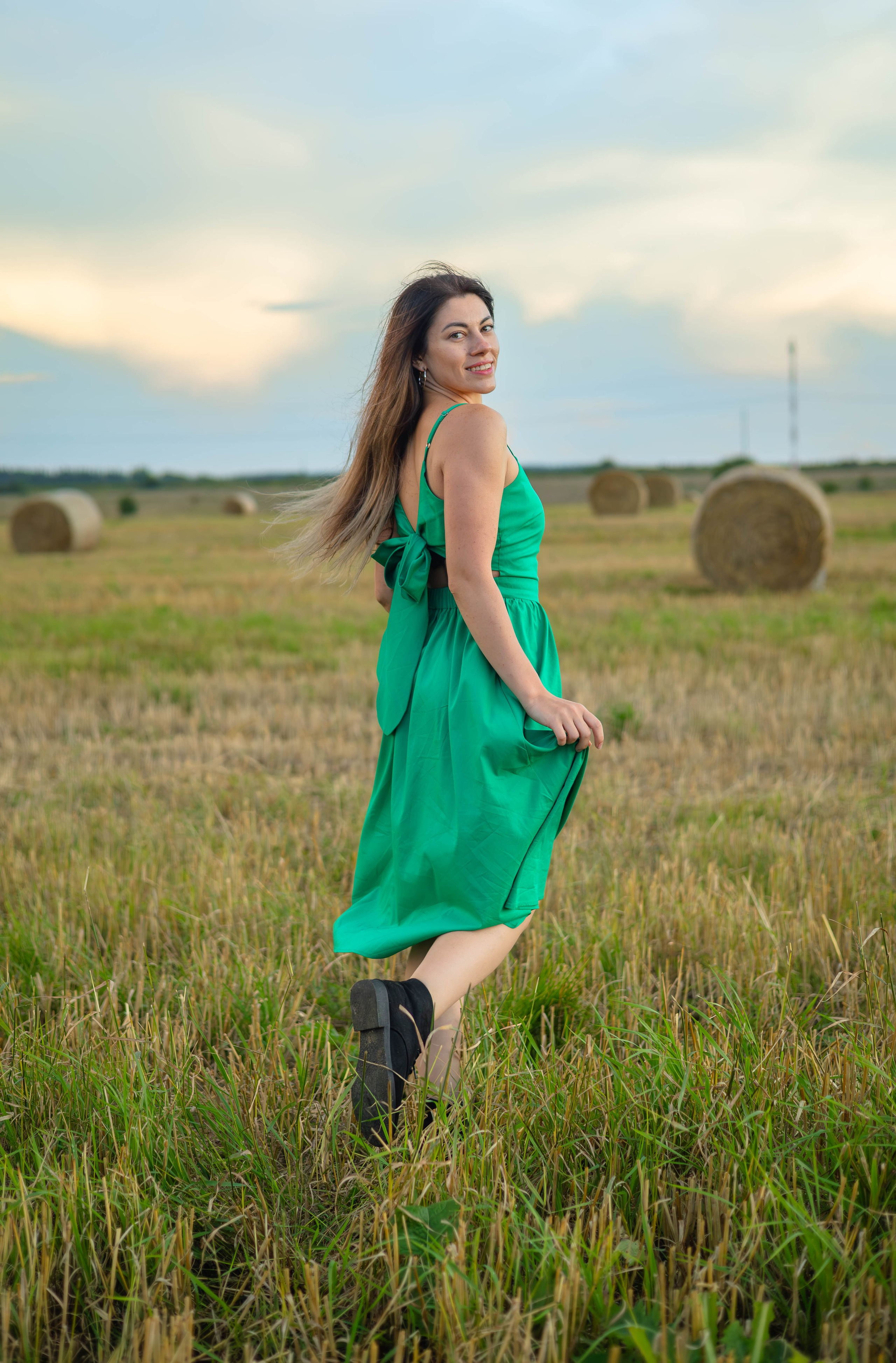 Анастасия. Закат в поле. Портретный фотограф Панферова Регина г. Санкт-Петербург, г. Казань