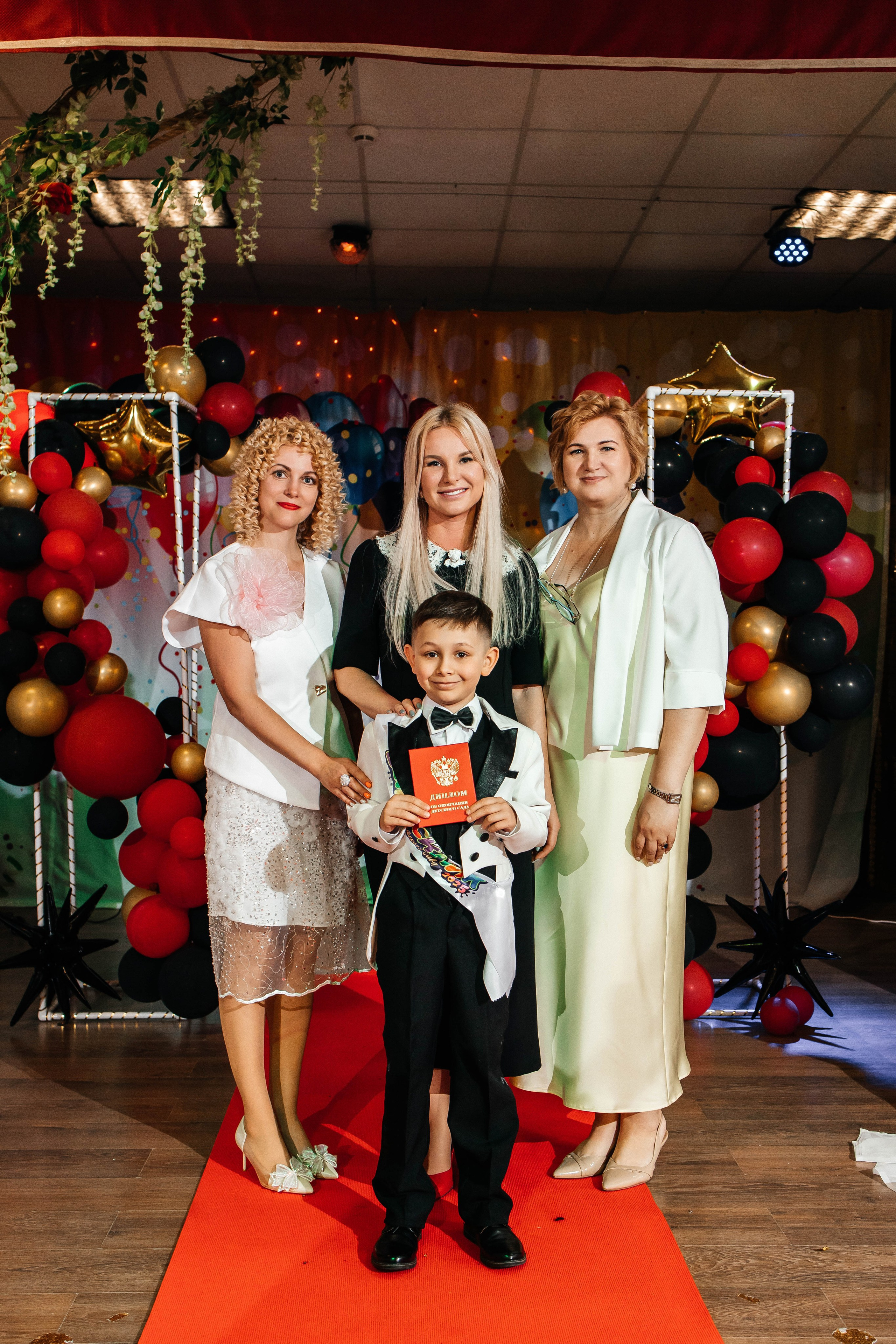 Выпускной в ЛИМПИК. Фотограф в Санкт-Петербурге Виктория Безверхая