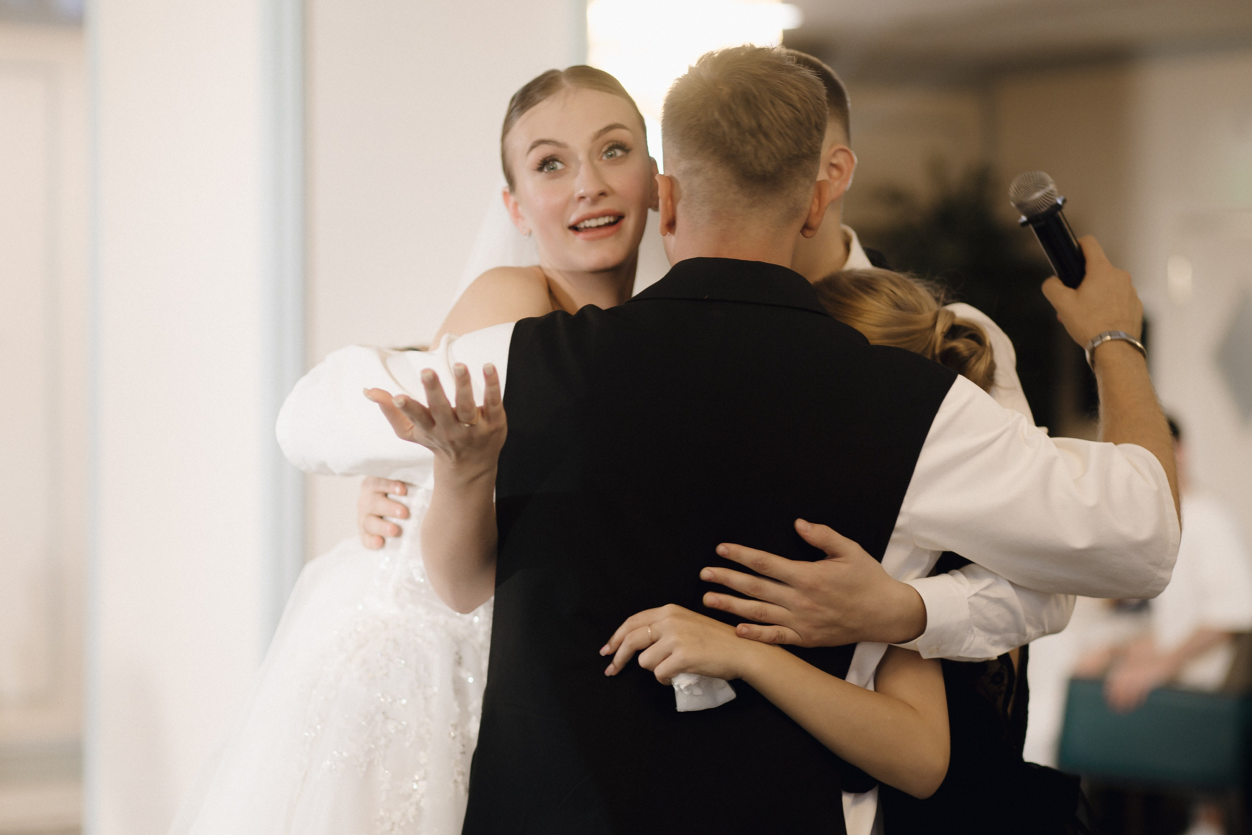 АРИНА И ЛЕША. ЧЕЛСИТИ. Свадебный и индивидуальный фотограф в Челябинске Евгения Негодяева