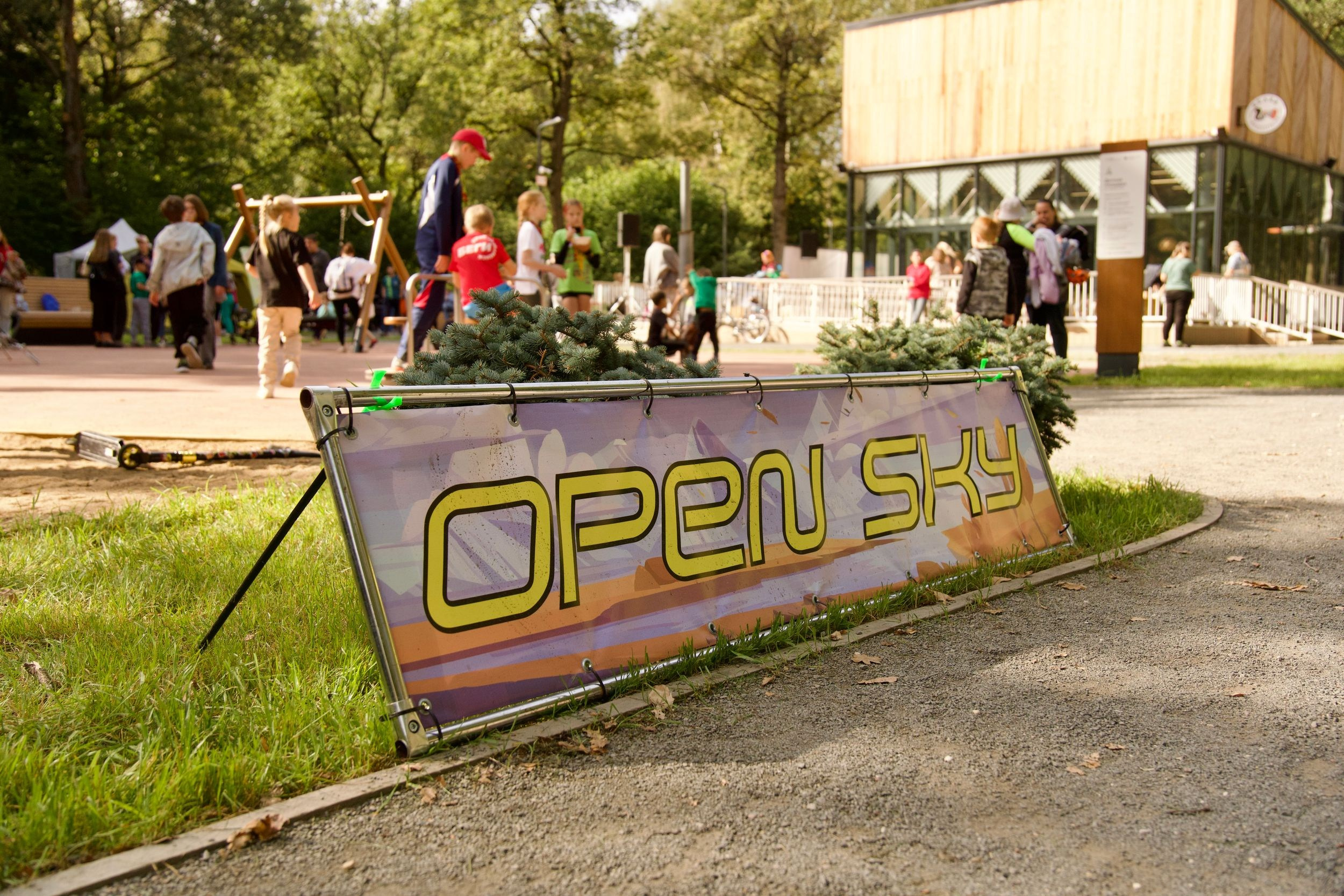 Забег в парке «Дубки». Кафе «БЕЛКА НАШЕПТАЛА». Ну оооочень концептуальное кафе