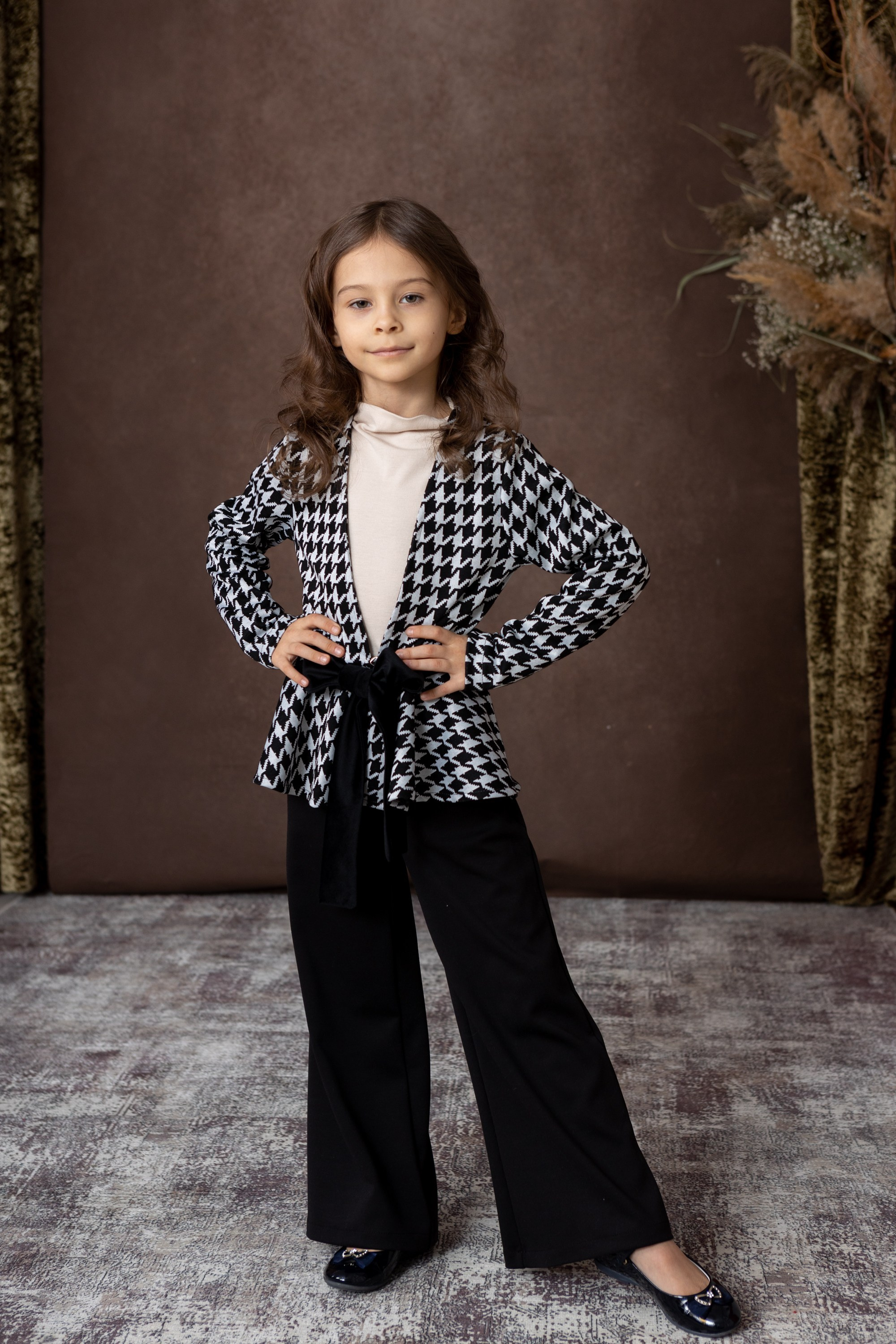 Семейная фотосессия в студии. Фотограф в Оренбурге. Профессиональный фотограф