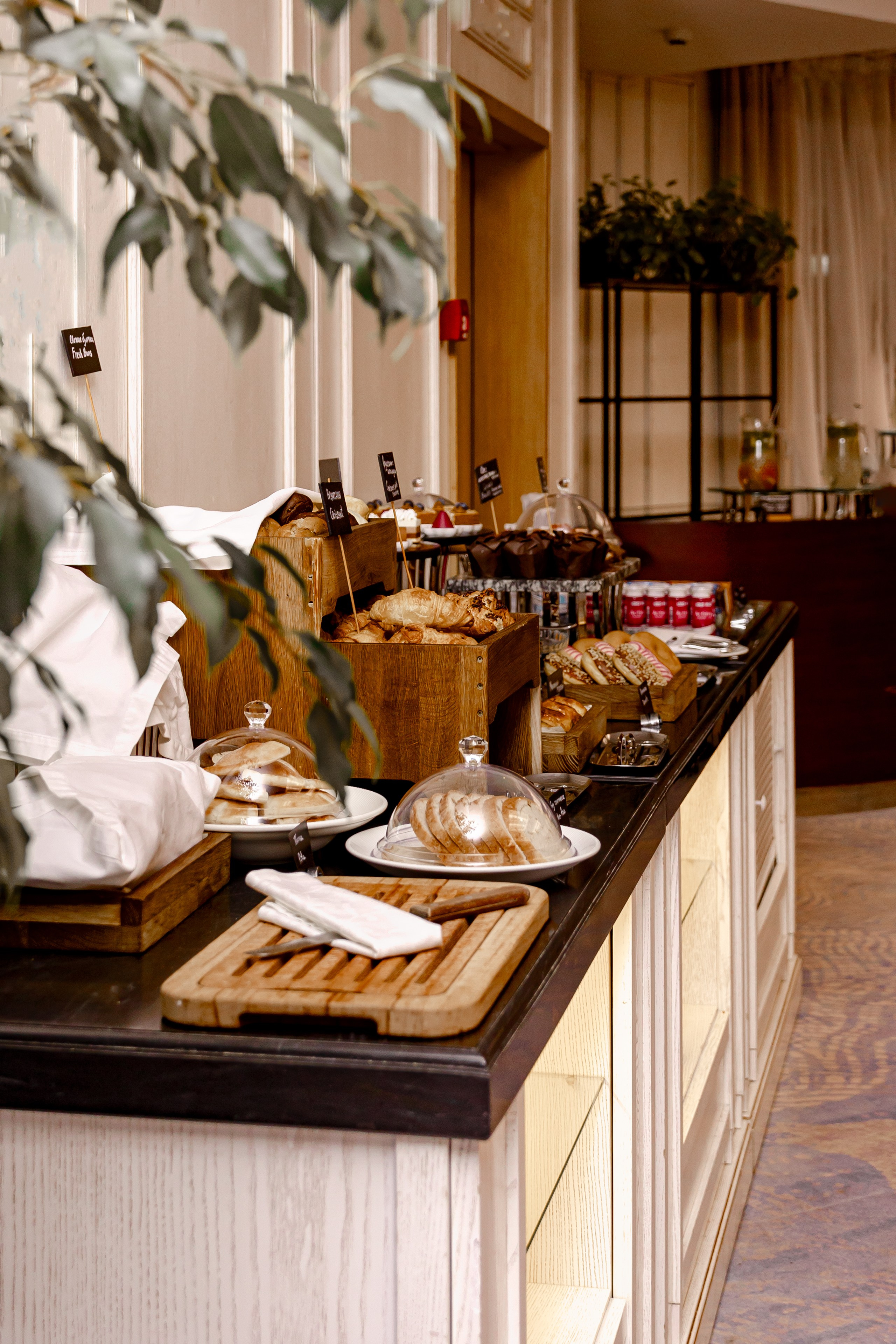 Завтрак в Ресторане «ST REGIS MOSCOW». Свадебный/Портретный фотограф снимаю в Москве