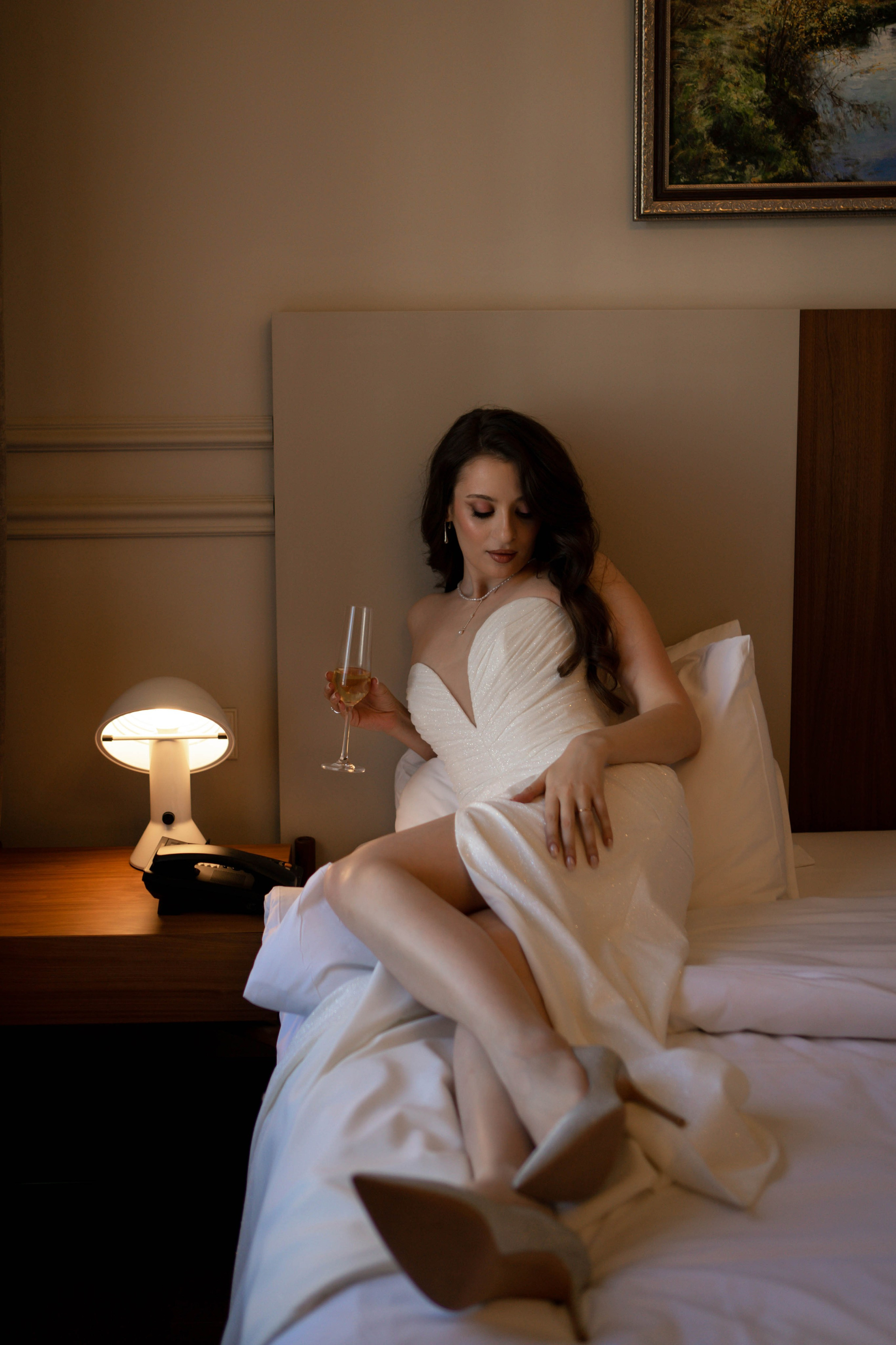 Настя и Дима: свадебная съемка в отеле. Фотограф в Иркутске