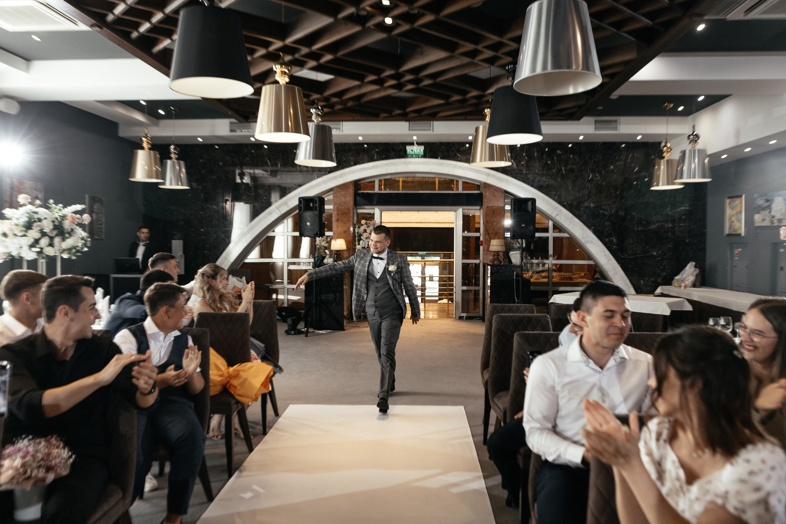 Свадебный фотограф Уфа — Руслан ГабдлисламовЖивые эмоции, красивые кадры, воспоминания на всю жизнь.Работаю по всей Республике Башкортоста. Свадебный фотограф Уфа Руслан Габдлисламов