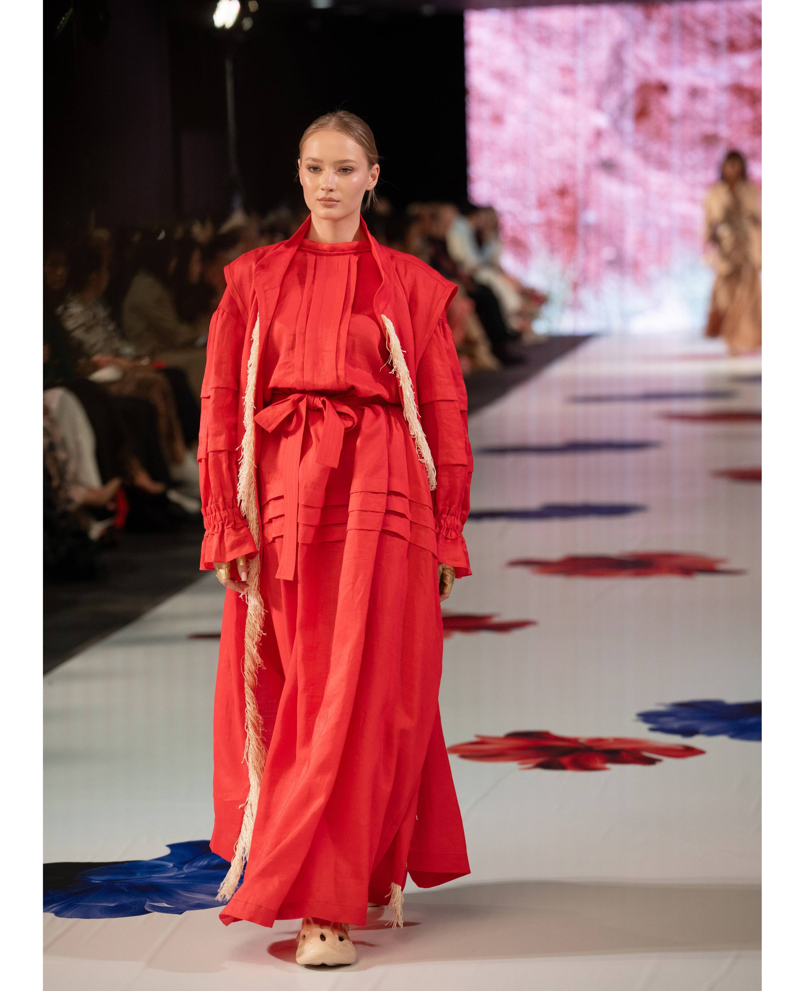 Дизайнер Аида Кауменова. Сайт Алматинского НЮ АРТ, будуар и фэшн фотографа Дениса Карпенко