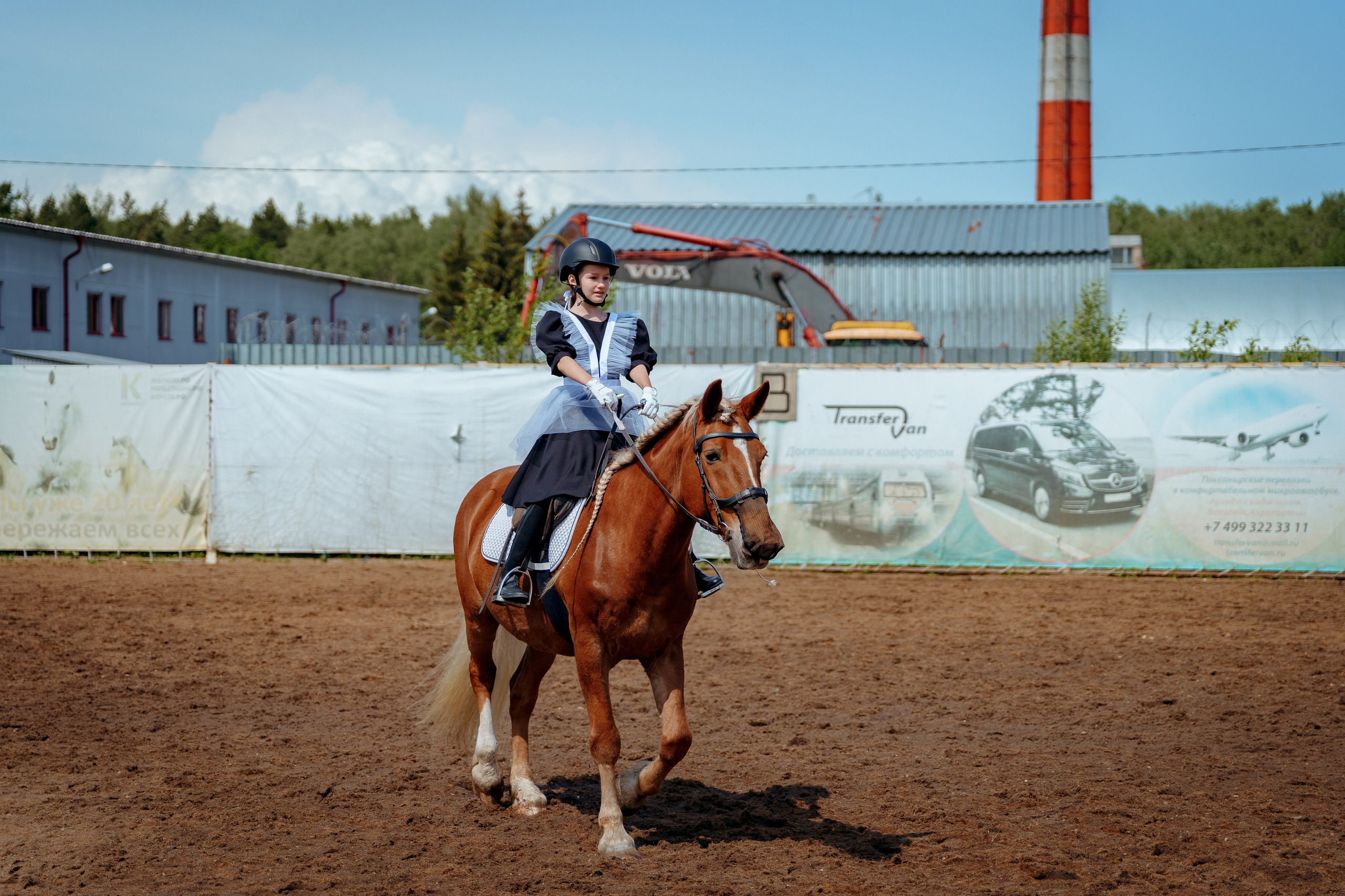 Конный клуб Горки. Портретный и семейный фотограф в Москве/Видное