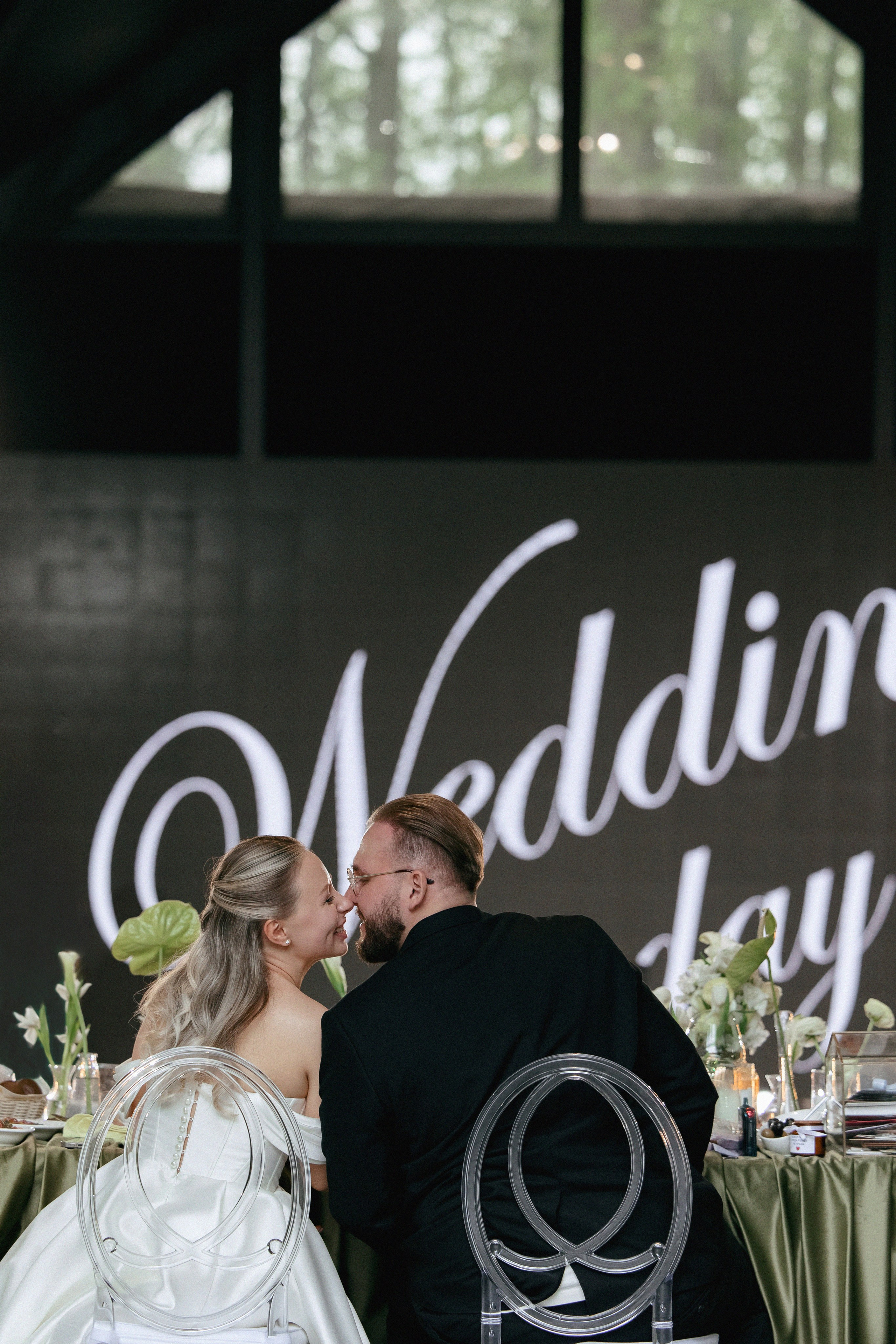 ЛЕС Event House выездная регистрация и свадебный банкет на площадке ЛЕС. Свадебный фотограф Москва