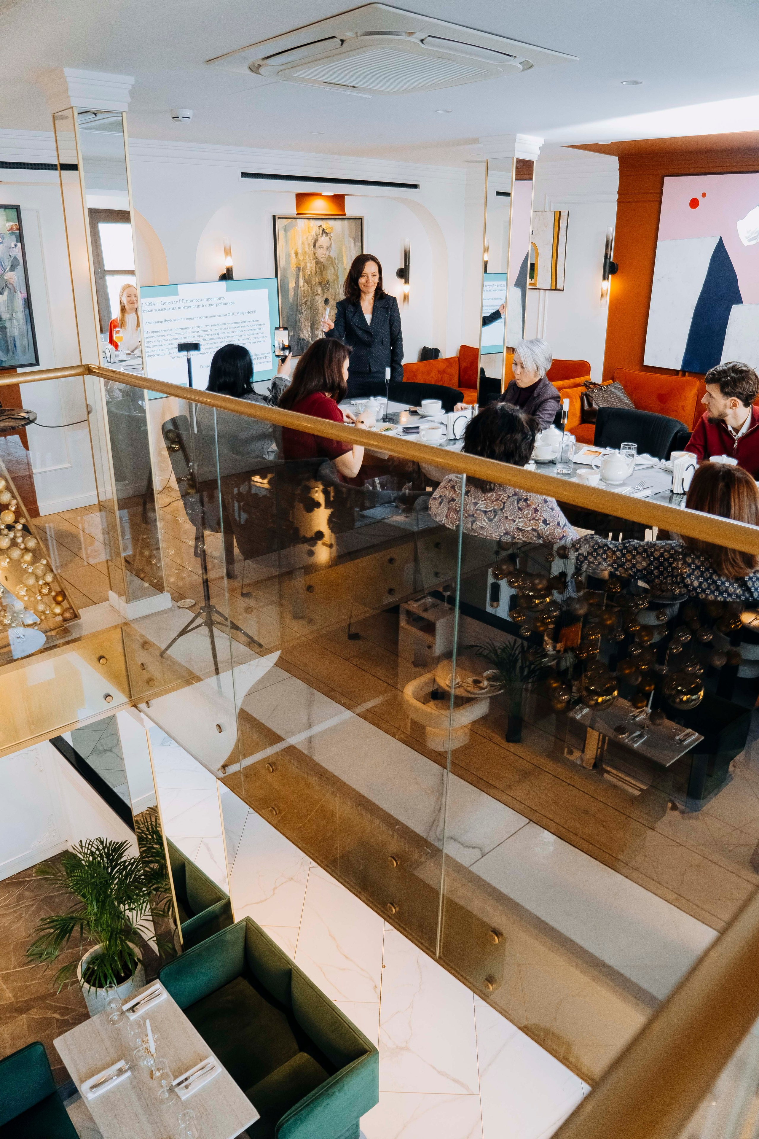 Как я снимал встречу юристов в ресторане. Профессиональный репортажный фотограф в Москве Владимир Глаголев