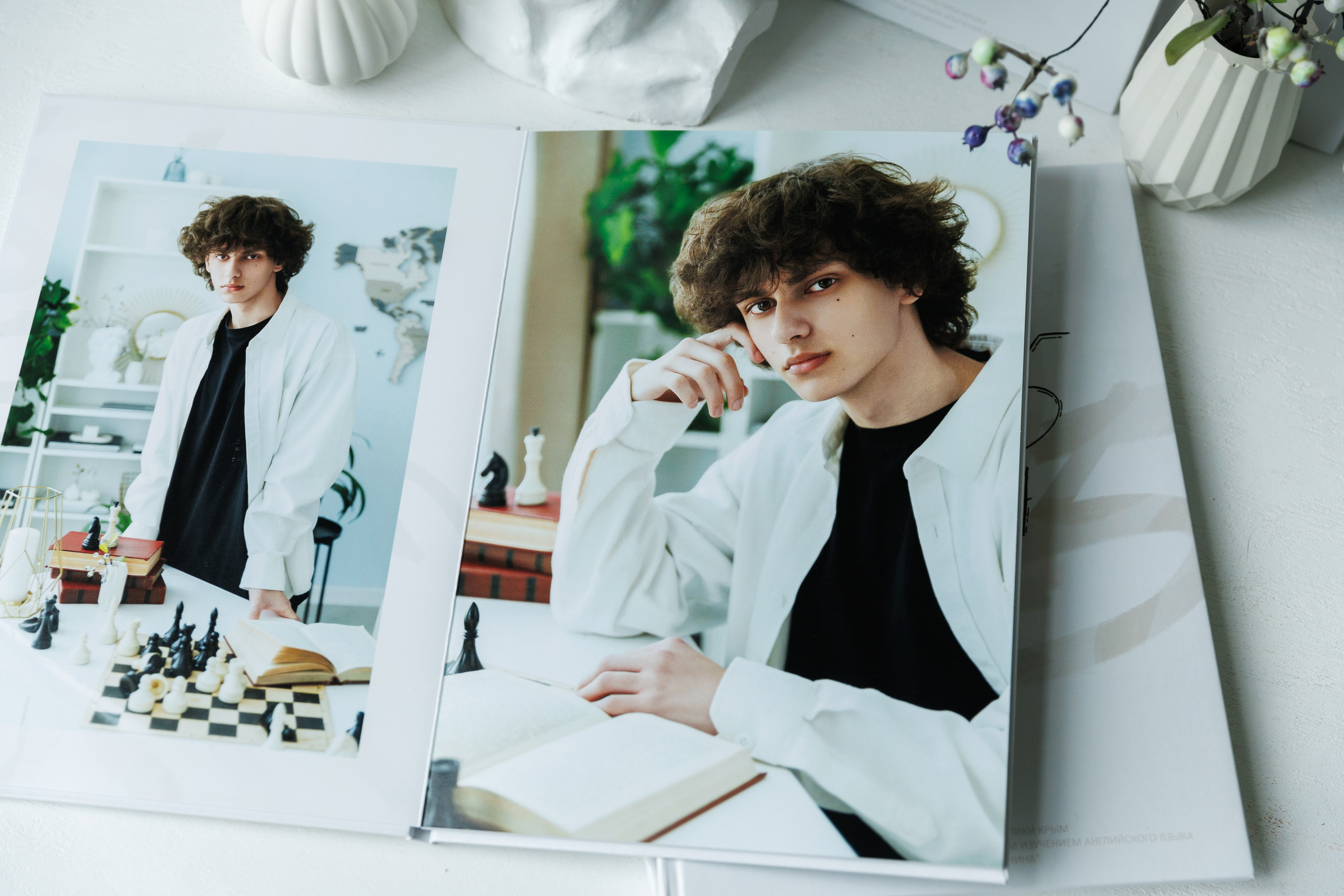 Выпускникам 9 класса Дубинина 2025. ВЫПУСКНЫЕ АЛЬБОМЫ | РОВЕСНИК | КЕРЧЬ