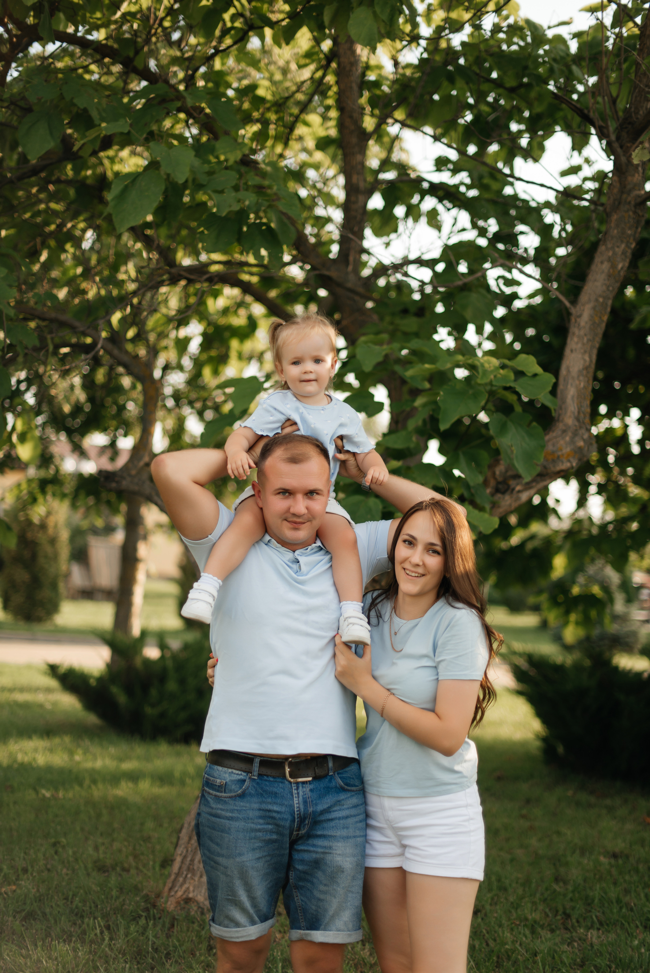 Семейная фотосессия летняя. Фотограф Палий Ульяна