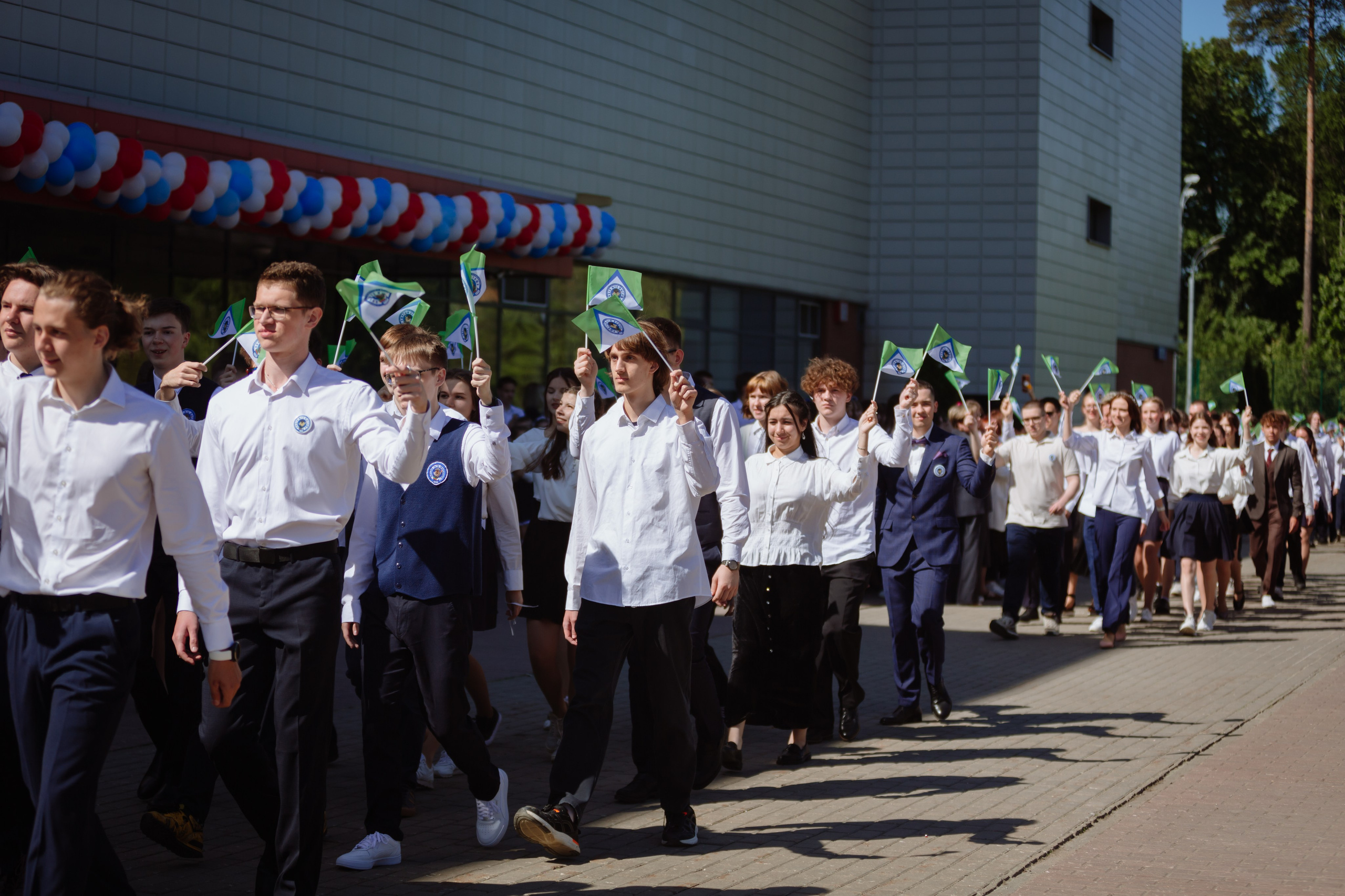 Последний звонок 2024 (2 часа фотосъемки). Профессиональный фотограф Надежда Антонова