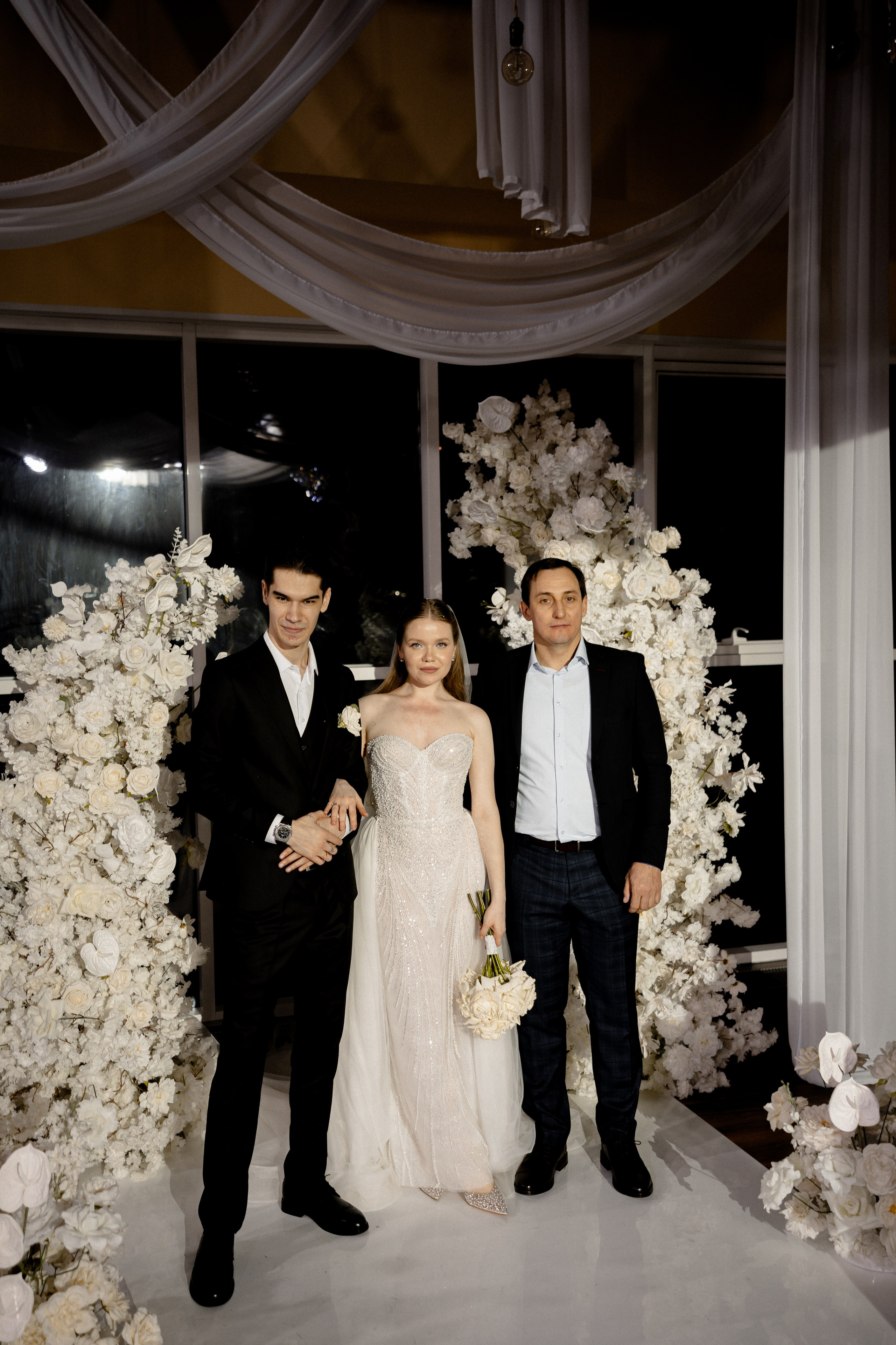 СВАДЕБНАЯ СЬЕМКА СБОРОВ В ОТЕЛЕ И ВЫЕЗД НА ЦЕРЕМОНИЮ (СНЯТО В СИБИРЕ В НИЖНЕВАРТОВСКЕ). Профессиональный фотограф, Санкт-Петербург — Виктория Богомолова