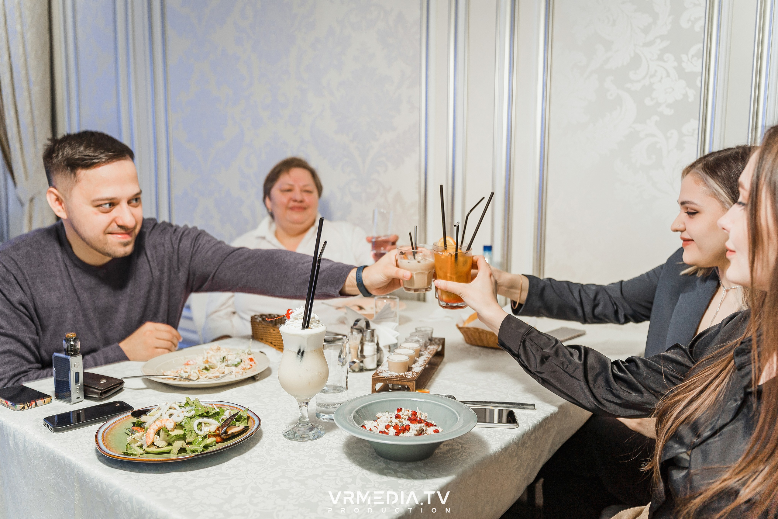 Выходные в ресторане «Лазурный берег»