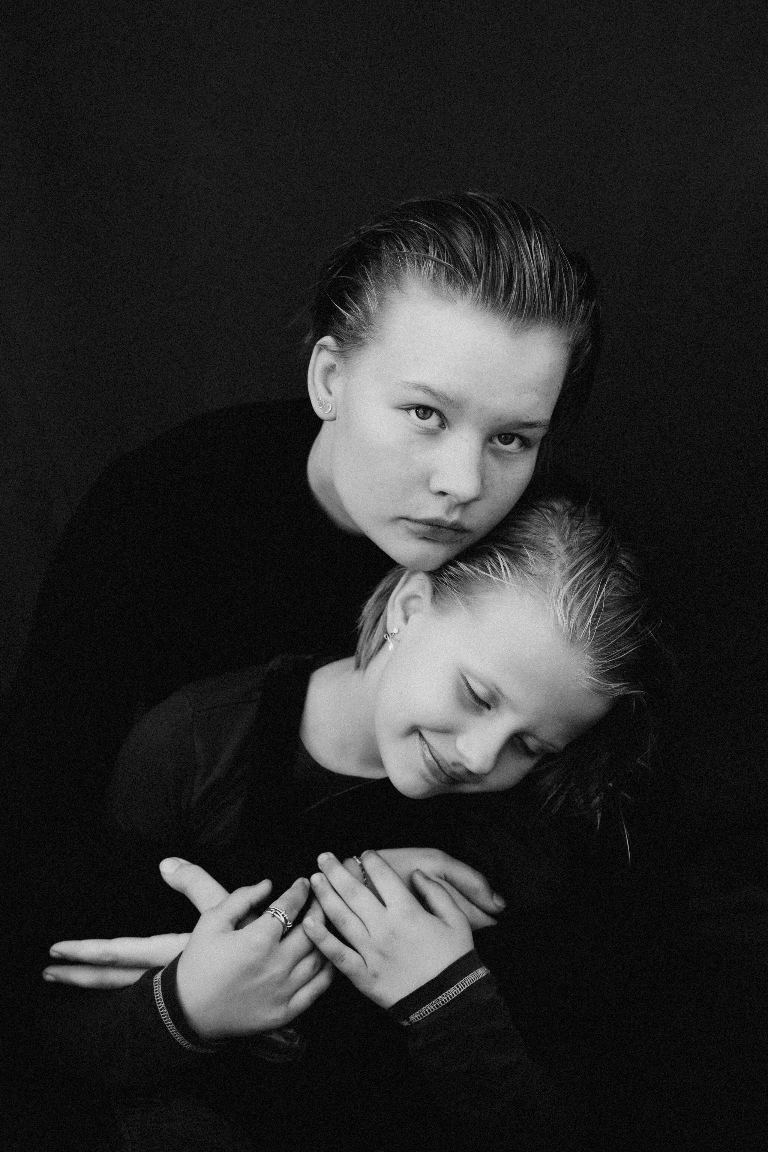 две сестры на фотосесии