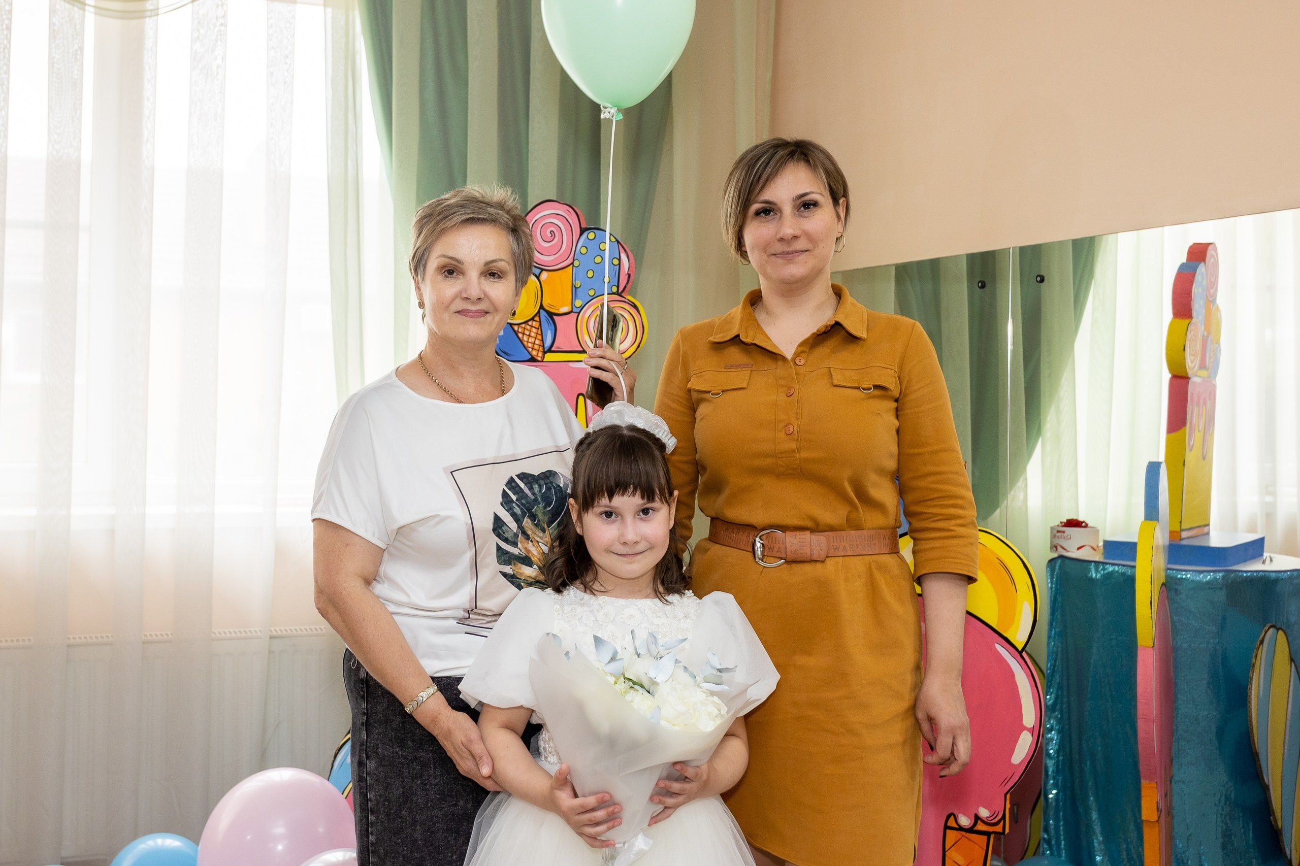 Выпускной Детский сад, 2 часа, 8000. Выпускные альбомы Майкоп, Краснодар Елена Золотарева