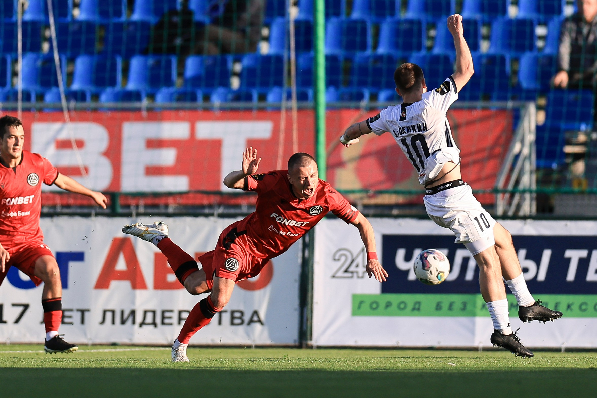 ФК Камаз — ФК Акрон. Спортивный репортажный фотограф Казань Нафис Сиразетдинов