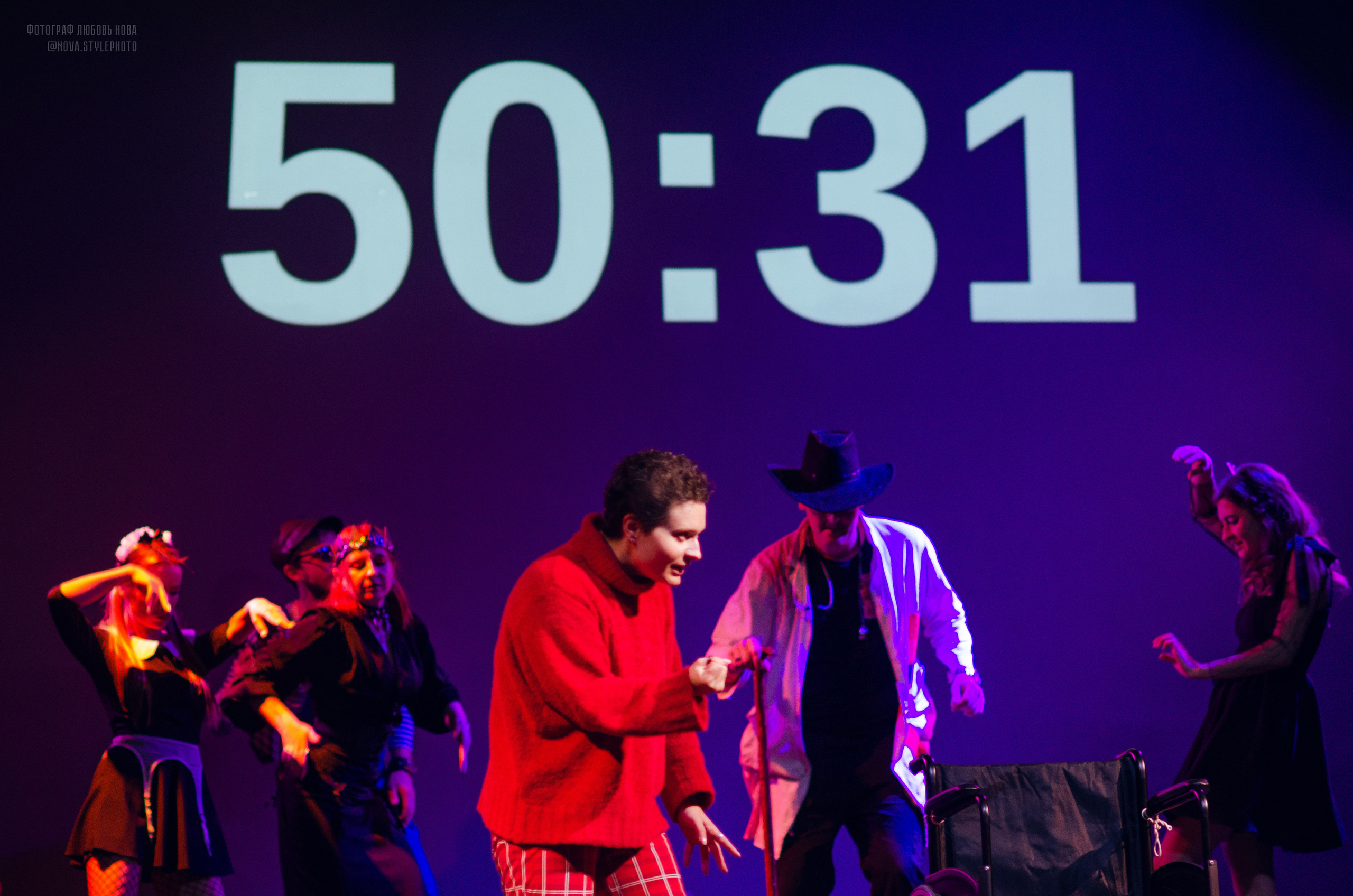 Спектакль «Король умрет в конце спектакля». Портретный и лайфстайл фотограф в Санкт-Петербурге