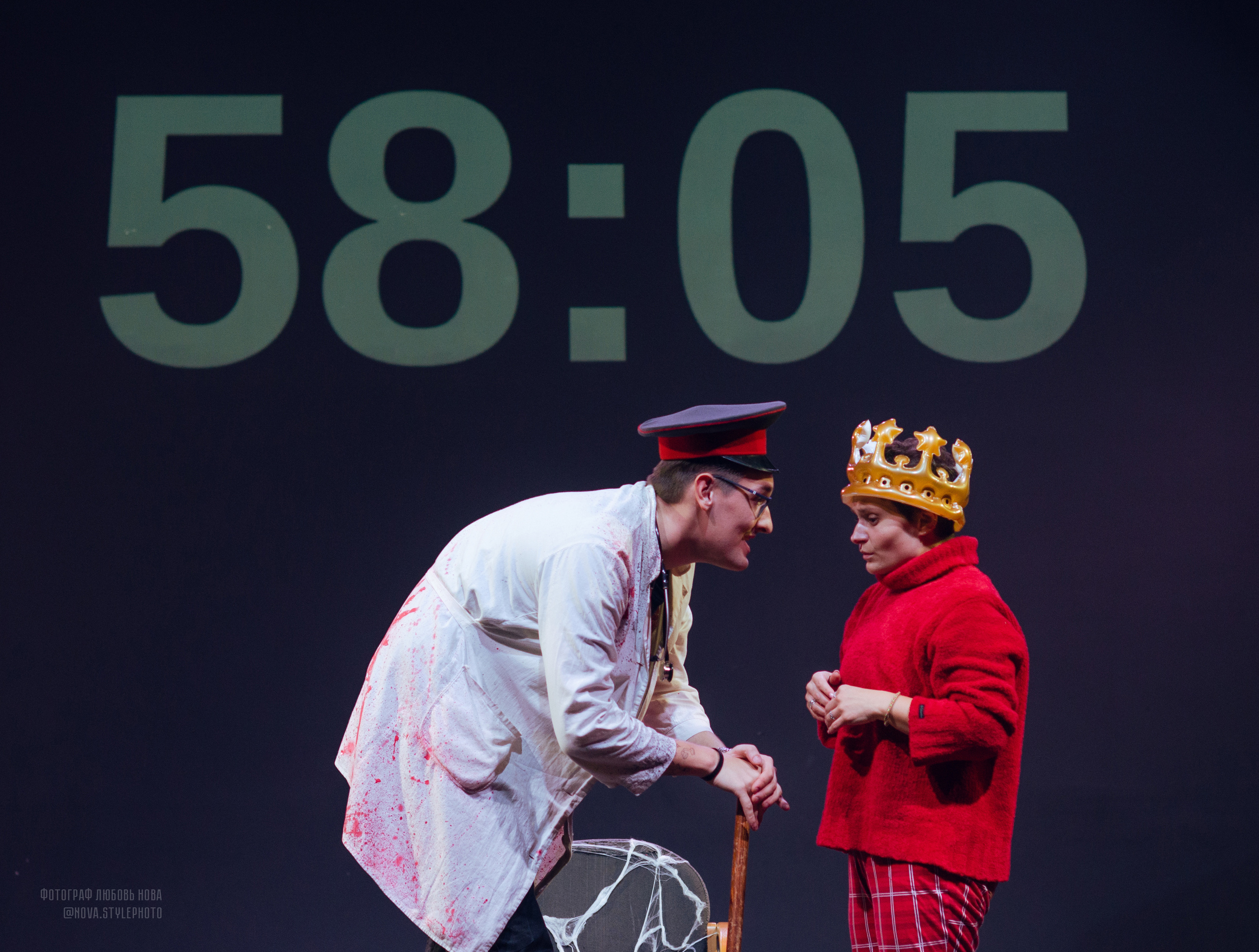 Спектакль «Король умрет в конце спектакля». Портретный и лайфстайл фотограф в Санкт-Петербурге