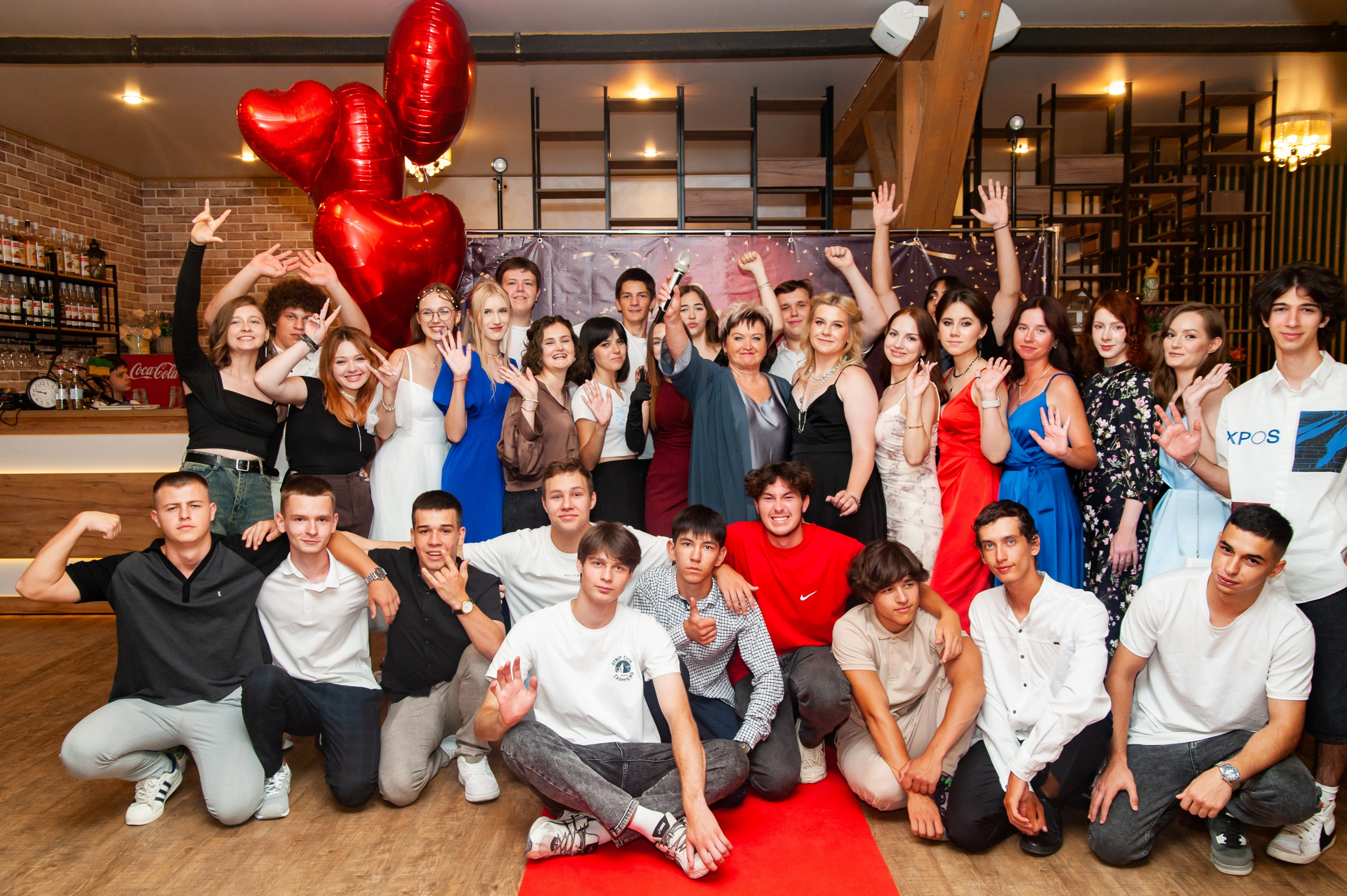 Выпускной МАОУ СОШ № 17 им. Эдуарда Есаяна. Свадебный и семейный фотограф Денис Лукьянов в Краснодаре, Краснодарском крае и Республике Крым