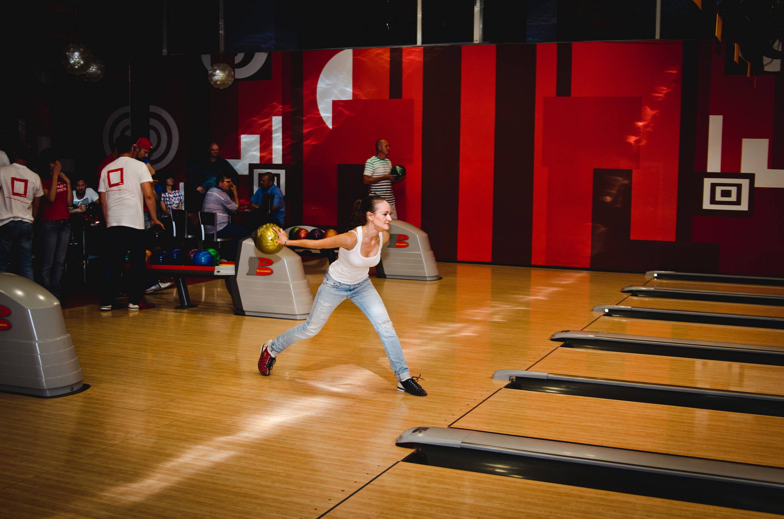 Копоратив.МТС-Теле2-Ростелеком.Боулинг. Свадебный и семейный фотограф Денис Лукьянов в Краснодаре, Краснодарском крае и Республике Крым
