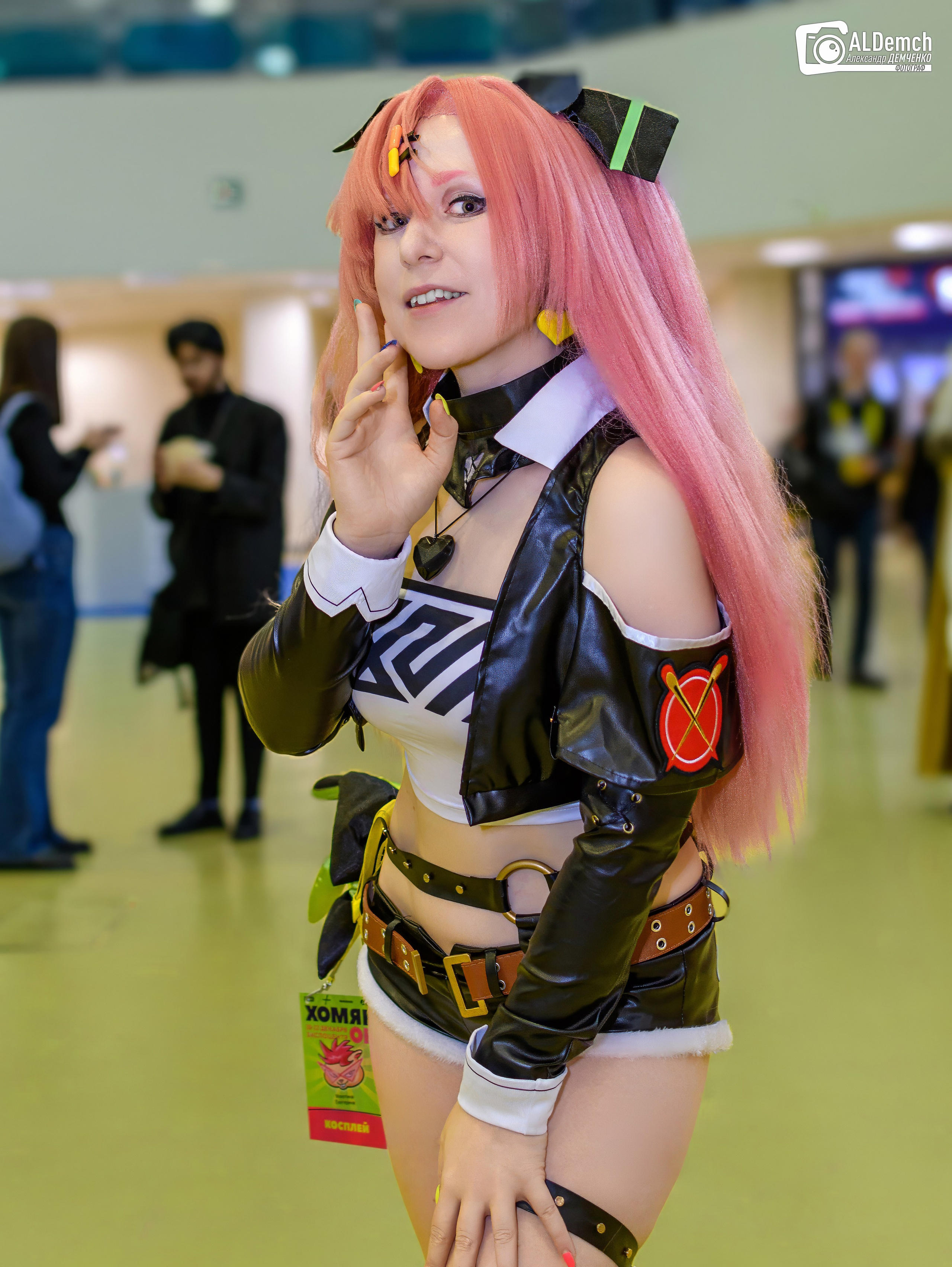 Аниме картинки персонажей и косплей фото в России Москве