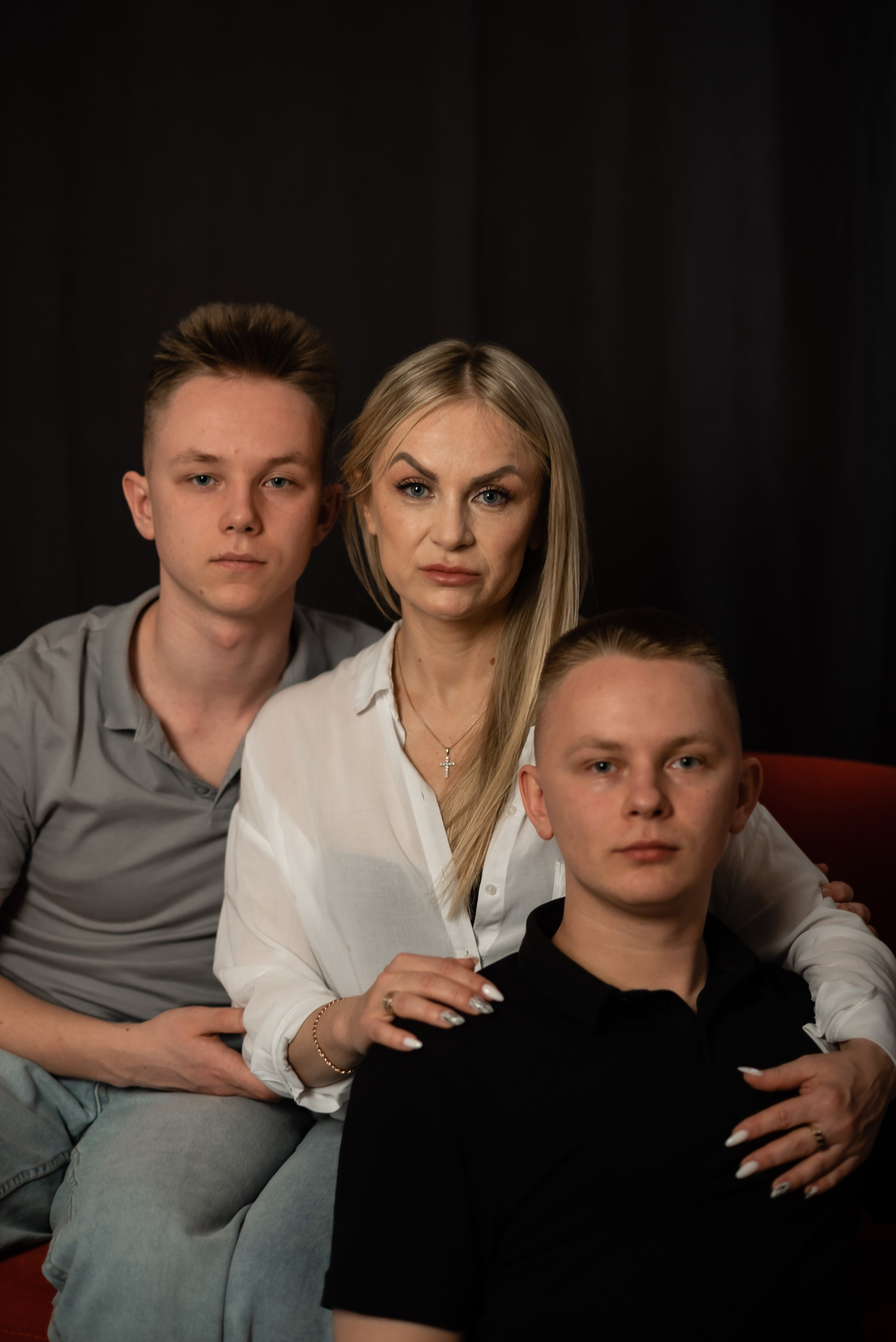 Семейная съемка в студии. Фотограф Тула творческие фотосессии недорого Ольга Ромашина