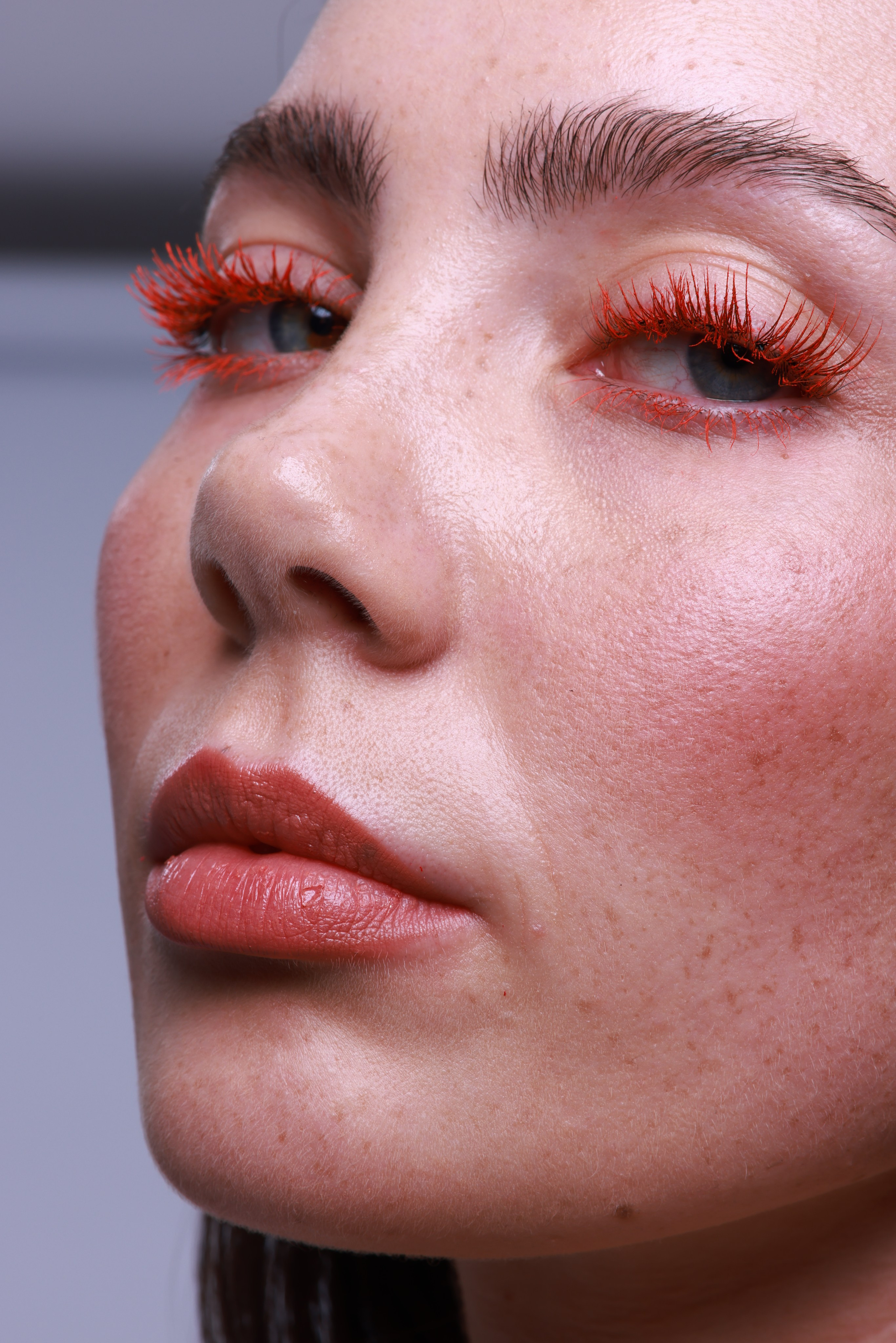 BEFORE/AFTER. Professional retoucher