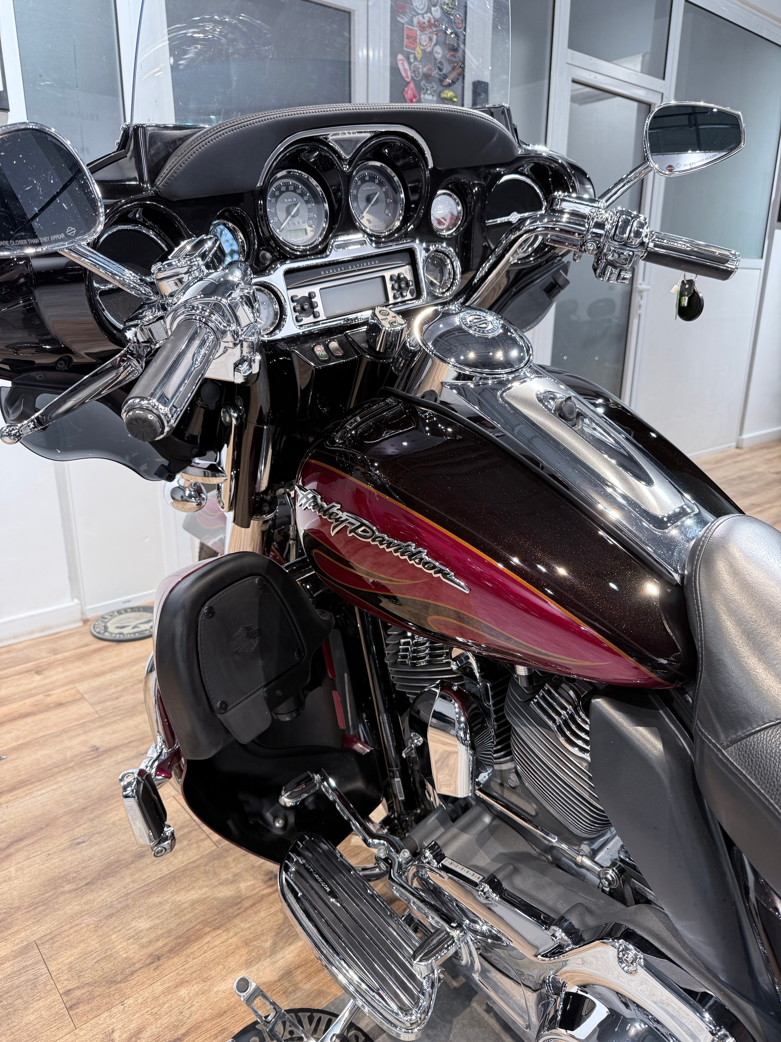 CVO Limited 110 (Exclusive Black Ember & Rio Red). Hello Davidson, Москва. Только хорошие мотоциклы…