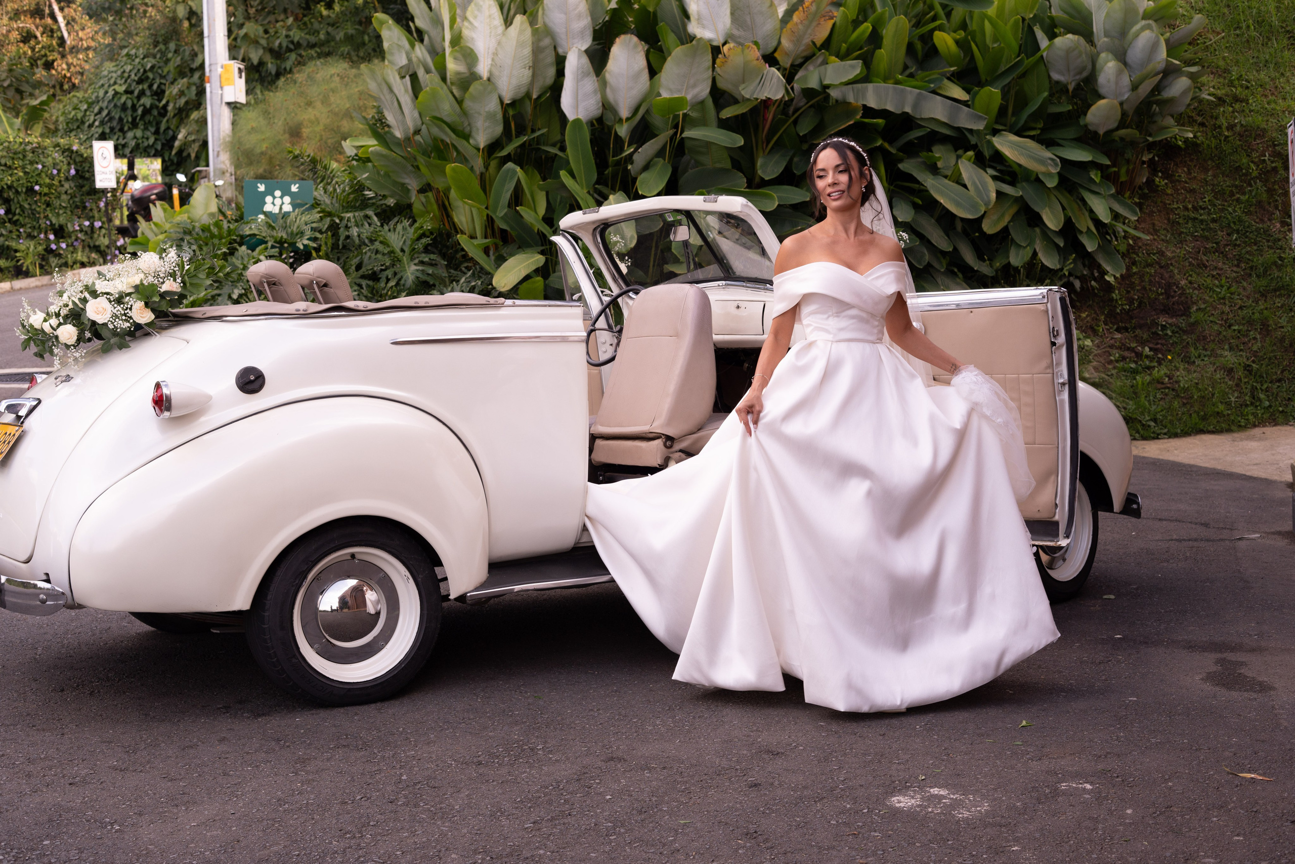 Natalia and Germano. Wedding Photographer in Barcelona and Medellin