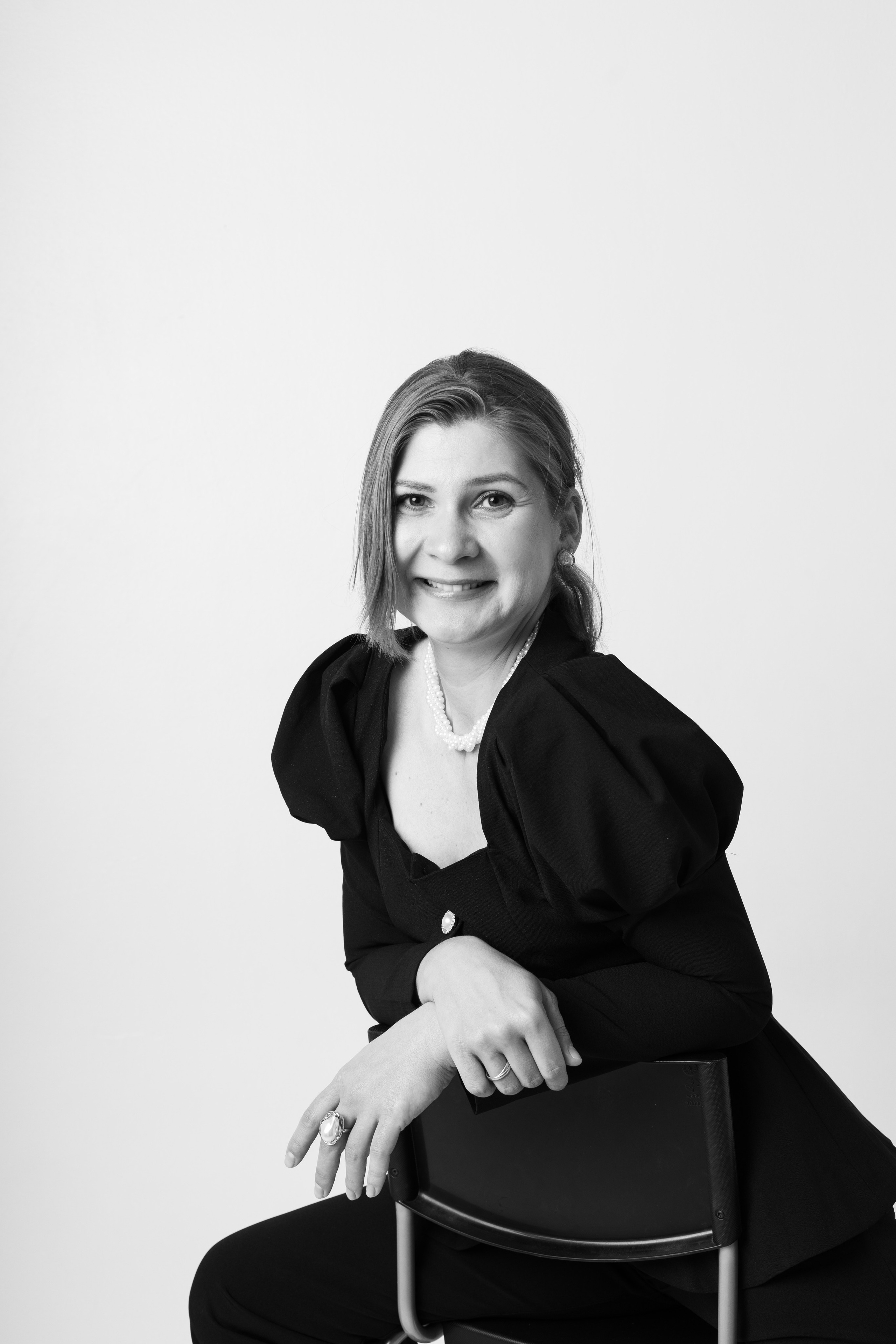 Студийная съемка. Привет, меня зовут Юлия Великая!