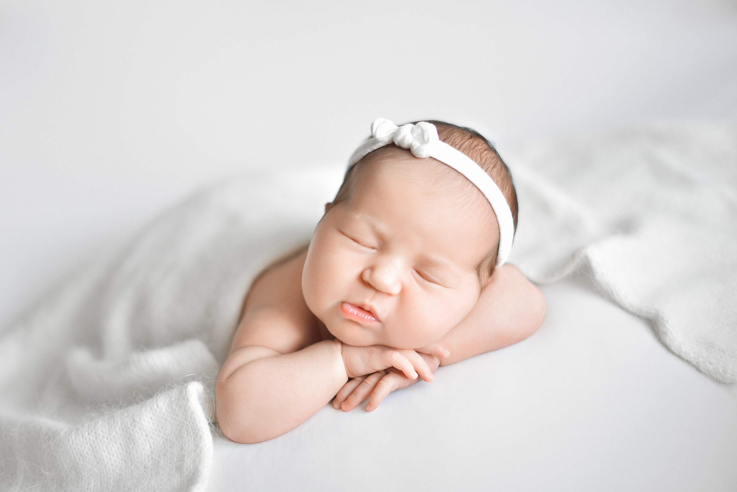 Девочки. Елена Комиссарова-фотограф новорожденных в г. Иваново