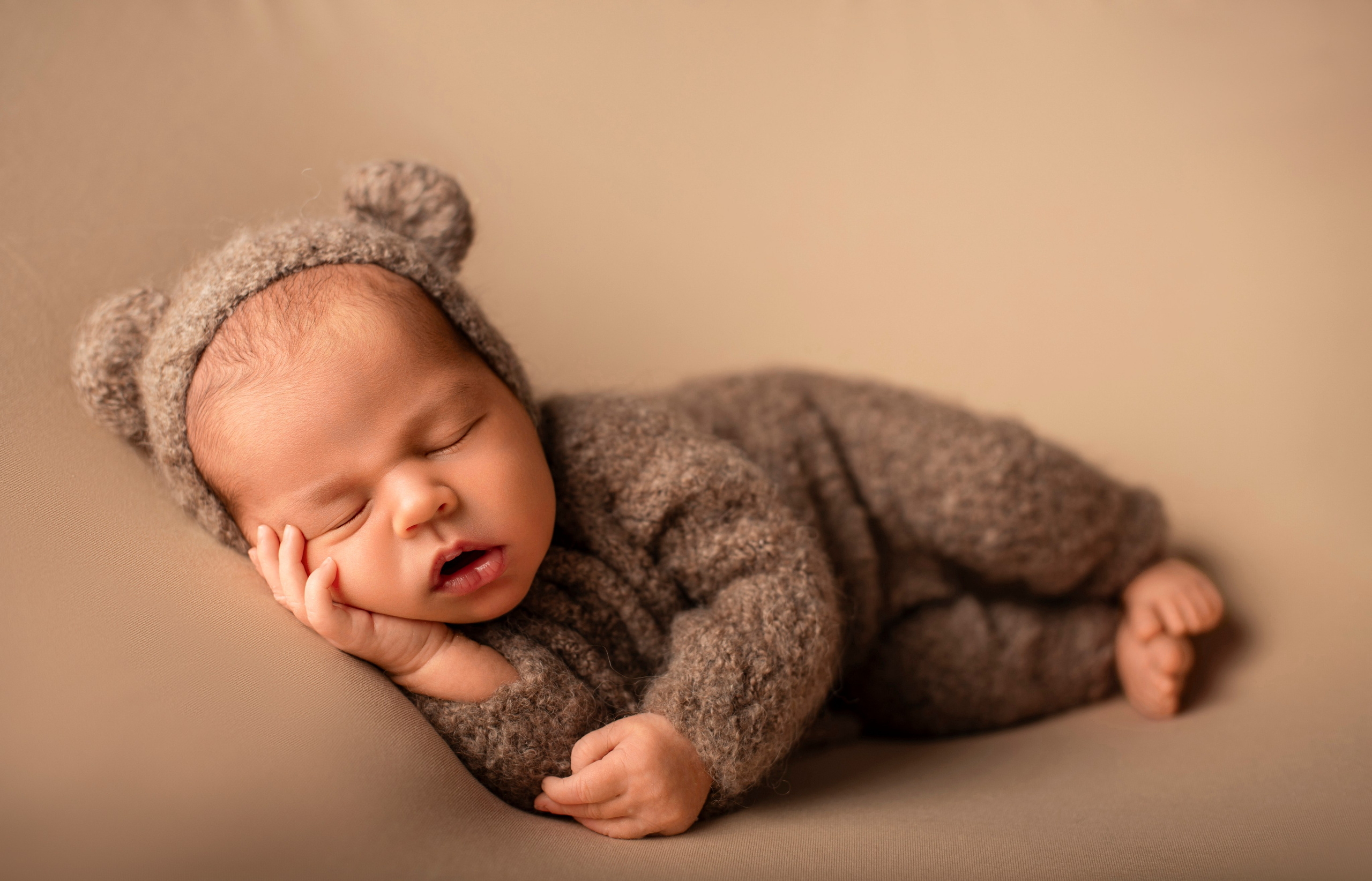 Newborn фотосъёмка. Фотограф новорожденных и беременности Сергиев Посад Усачева Ирина
