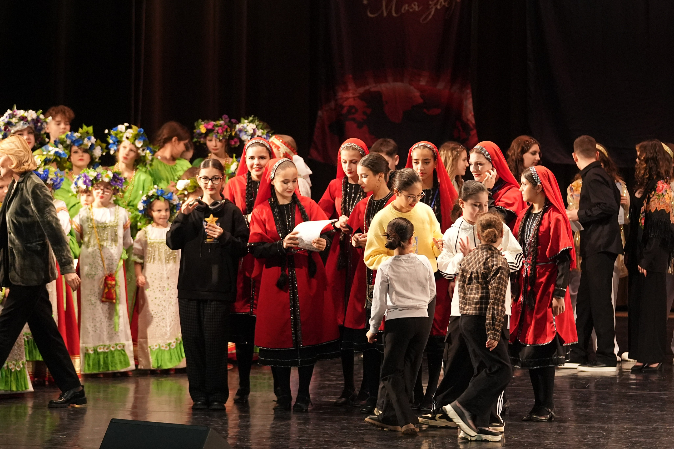 7 декабря, блок 3, г. Москва. Золотое яблочко