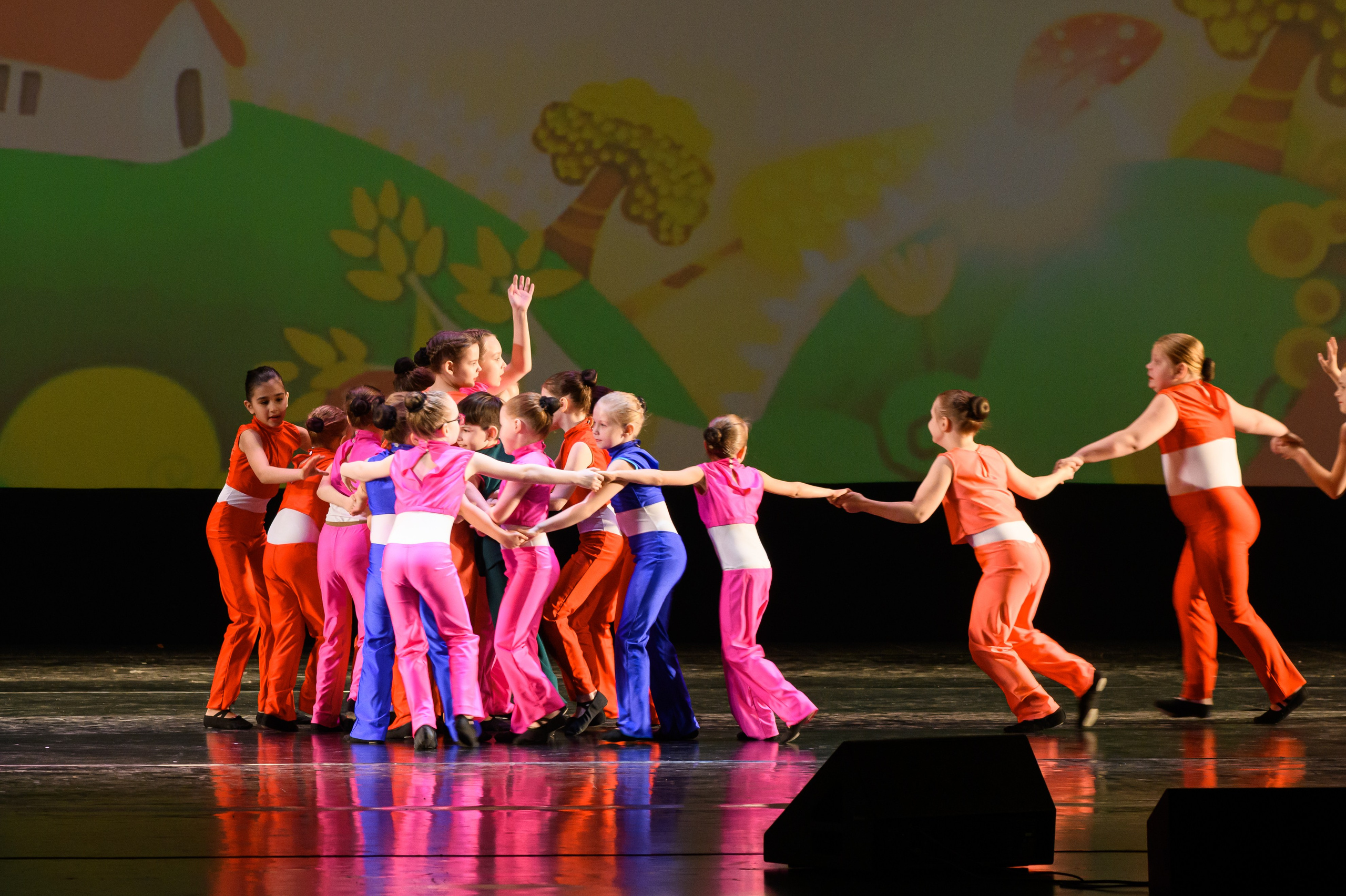 23 апреля, часть 2, БКЗ Октябрьский, г. Санкт-Петербург. Золотое яблочко