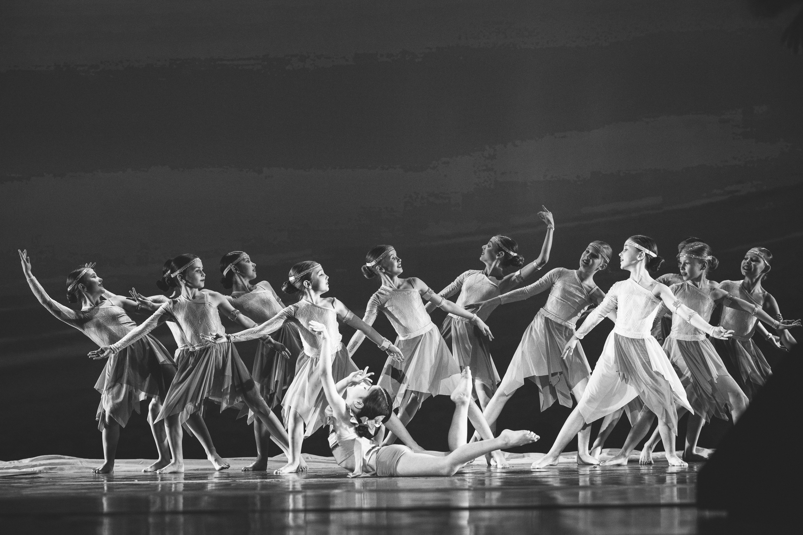 23 апреля, часть 1, БКЗ Октябрьский, г. Санкт-Петербург. Золотое яблочко