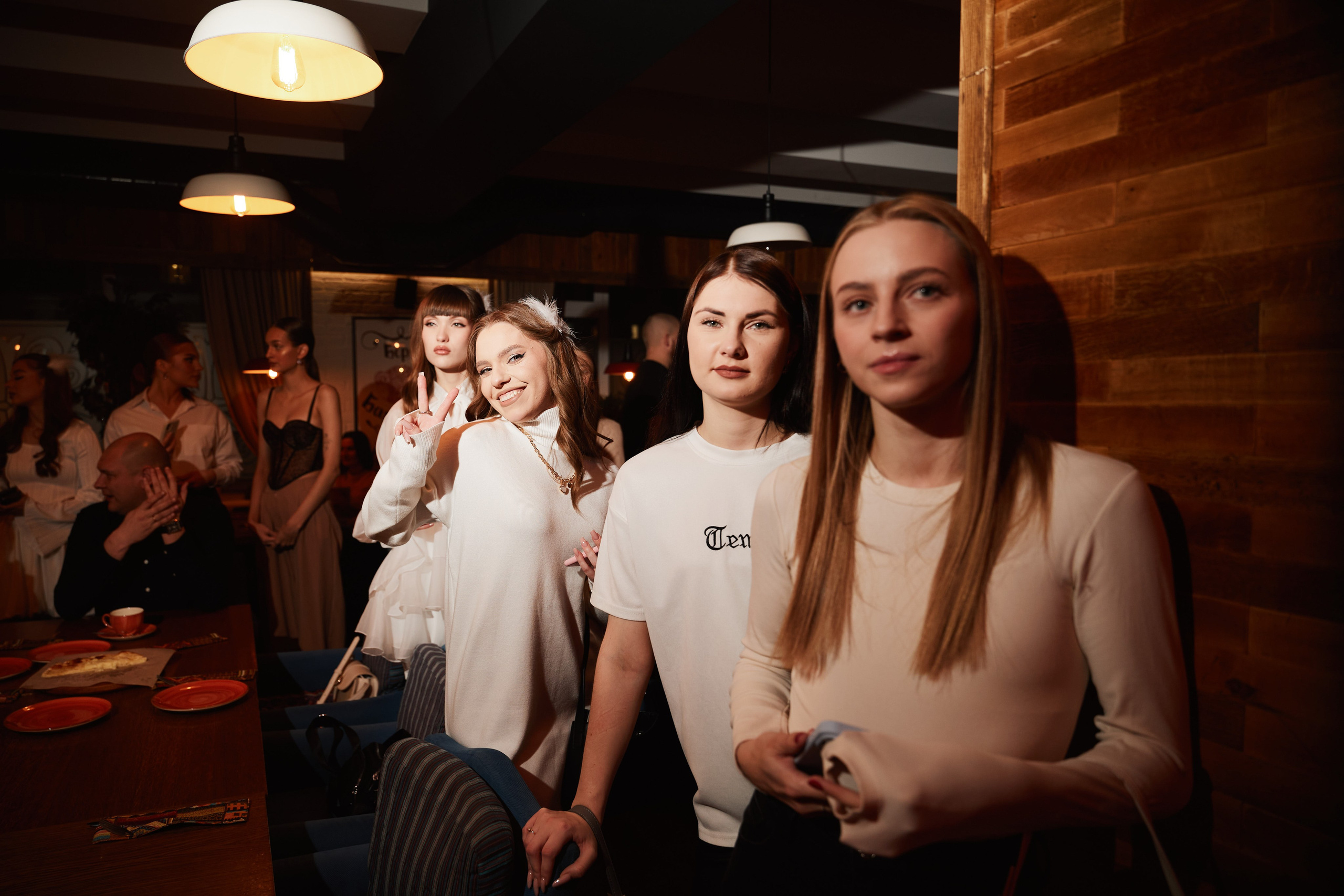 Арт-вечеринка 2026. Фотограф и видеограф в Кургане Леонид Корнильев