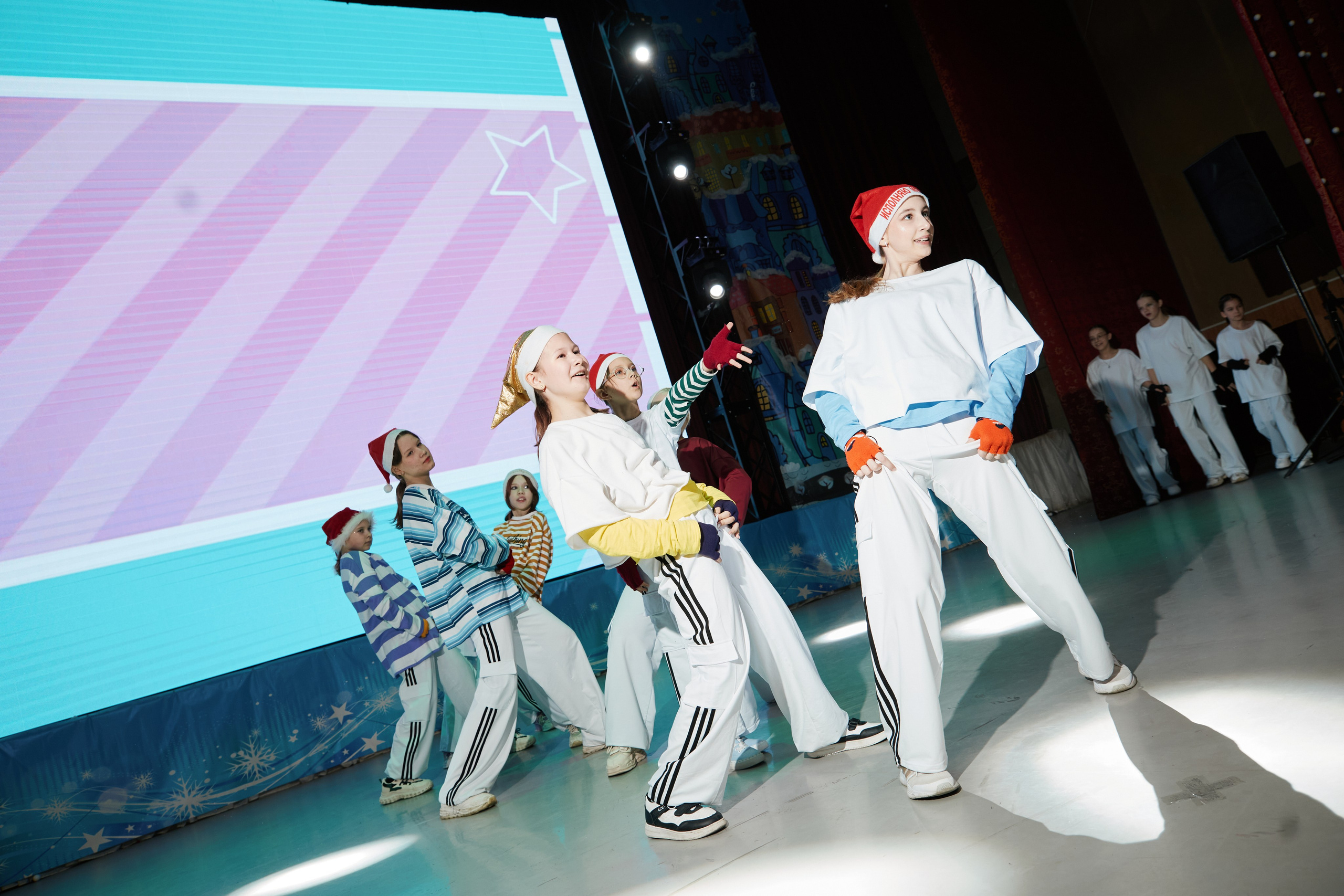 WAY ON Отчетный концерт. Фотограф и видеограф в Кургане Леонид Корнильев